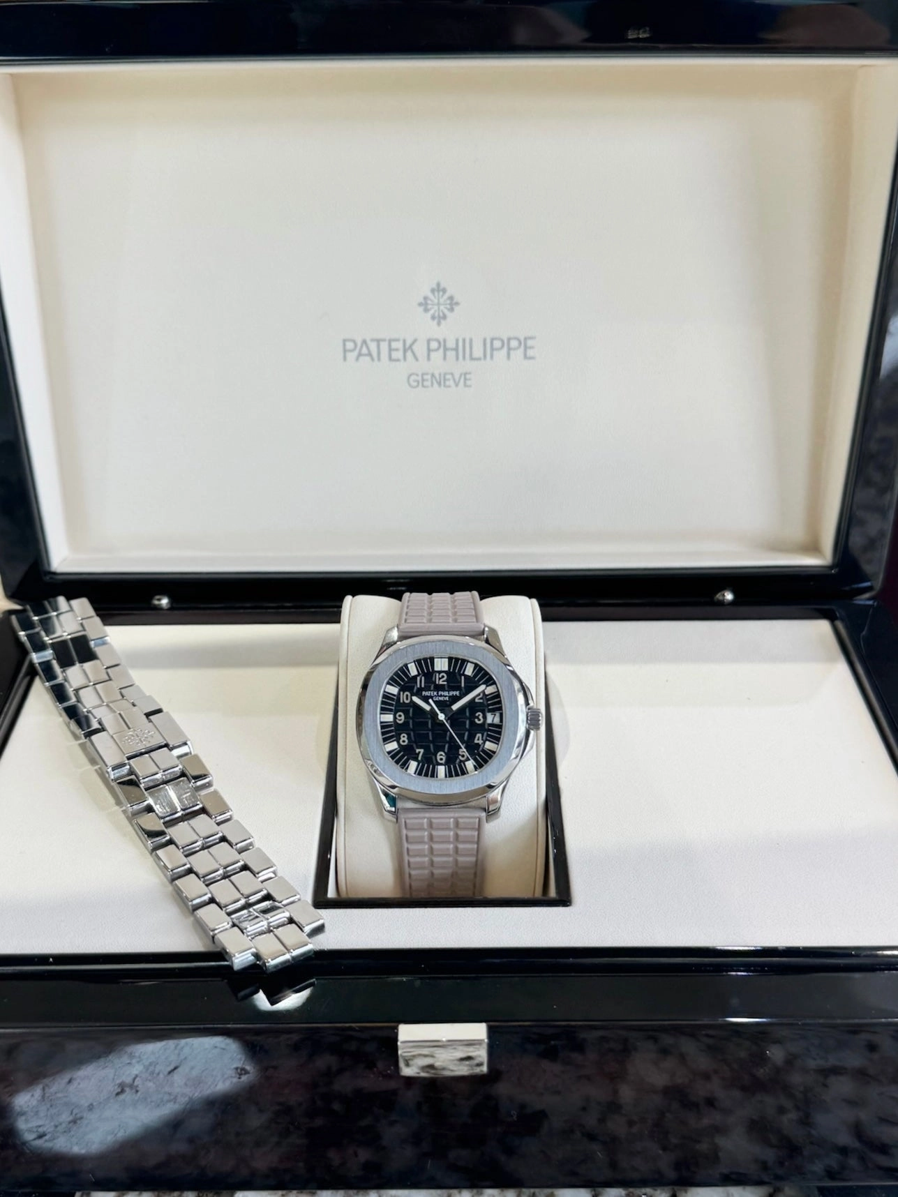 Patek Philippe Aquanaut 5065/1A