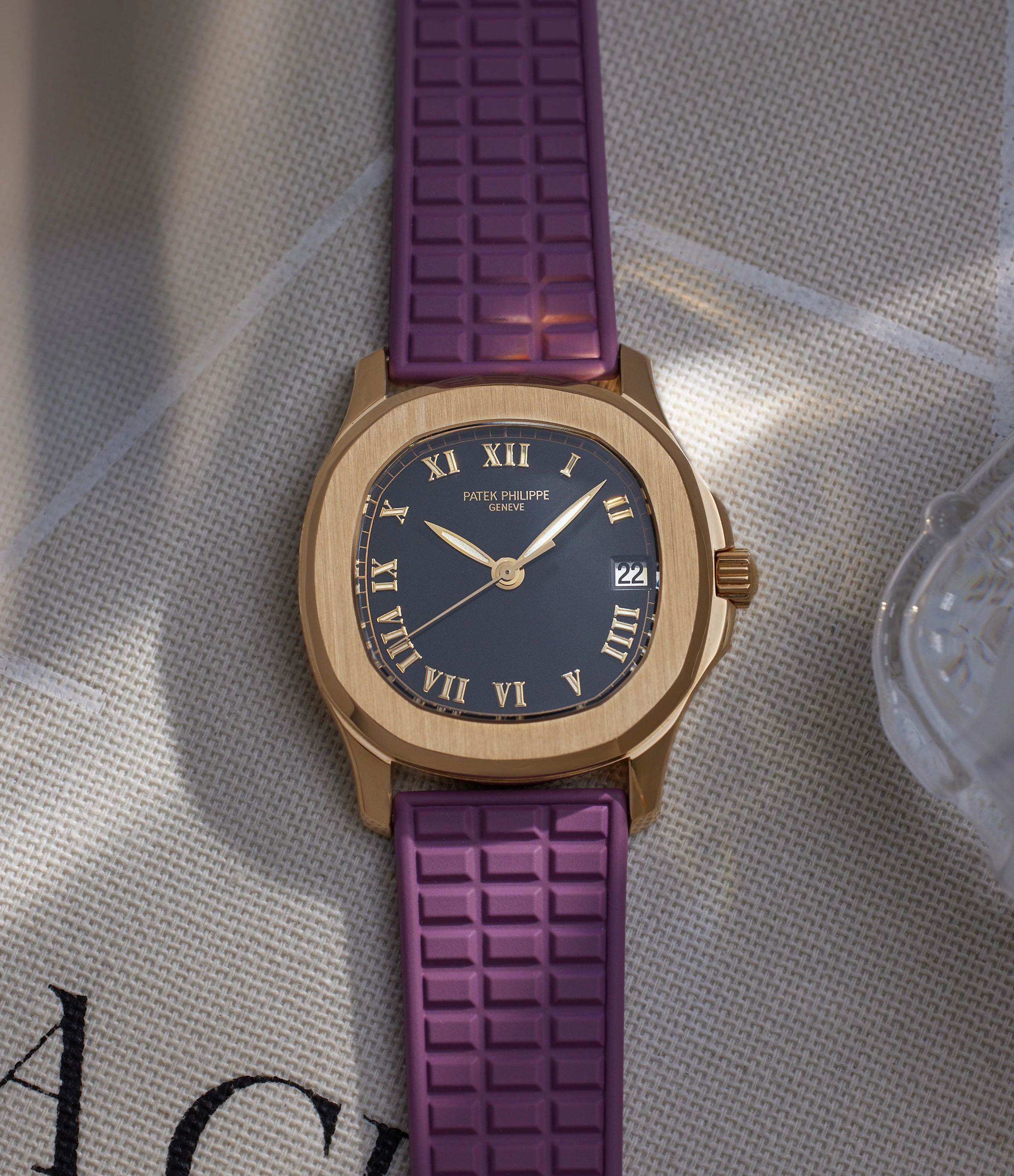 Patek Philippe Aquanaut | 5060J | Yellow Gold