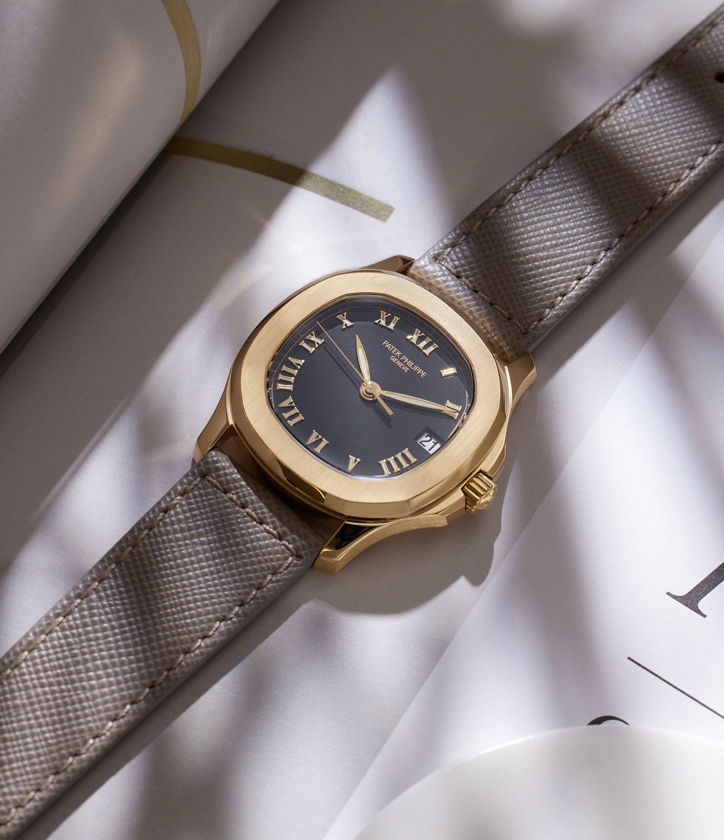Patek Philippe Aquanaut | 5060J | Yellow Gold