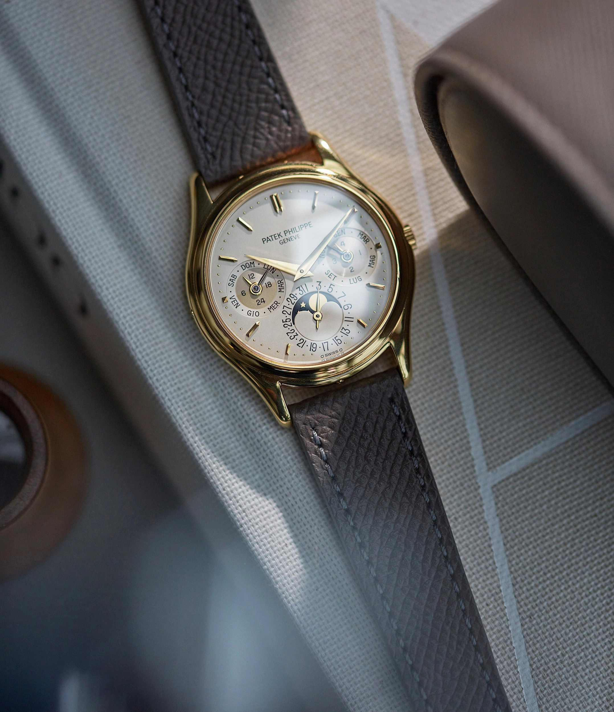 Perpetual Calendar 3940J | Yellow Gold