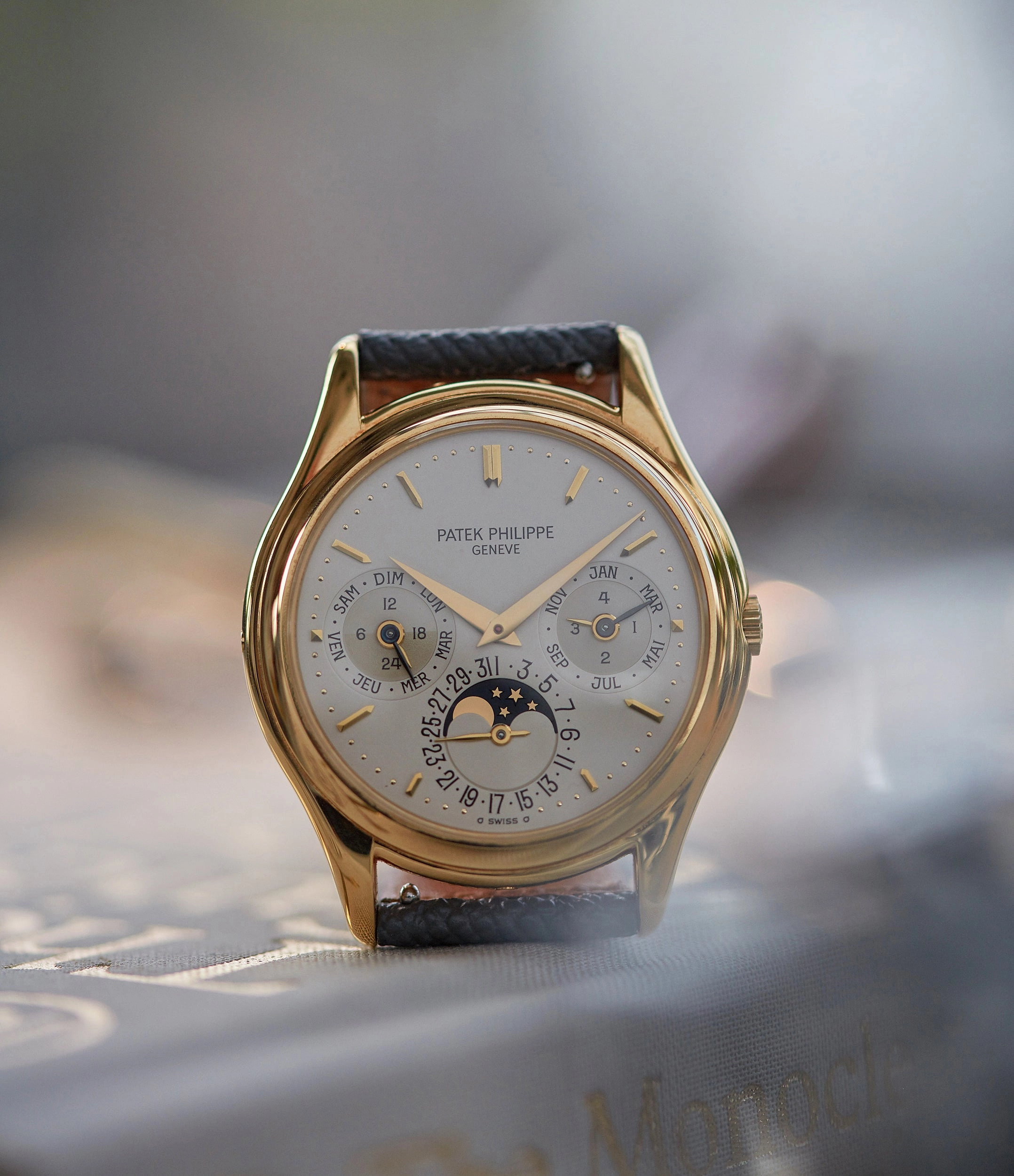 Perpetual Calendar 3940J | Yellow Gold