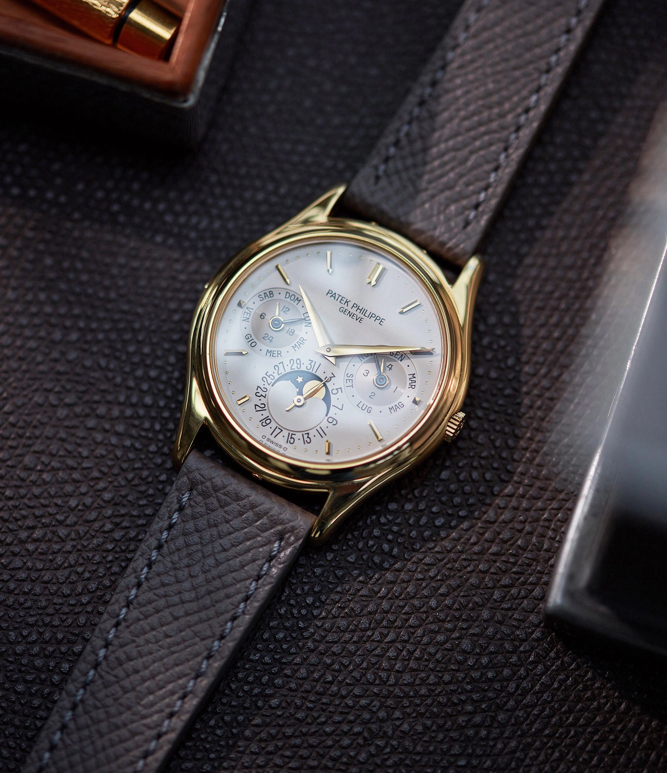 Perpetual Calendar 3940J | Yellow Gold