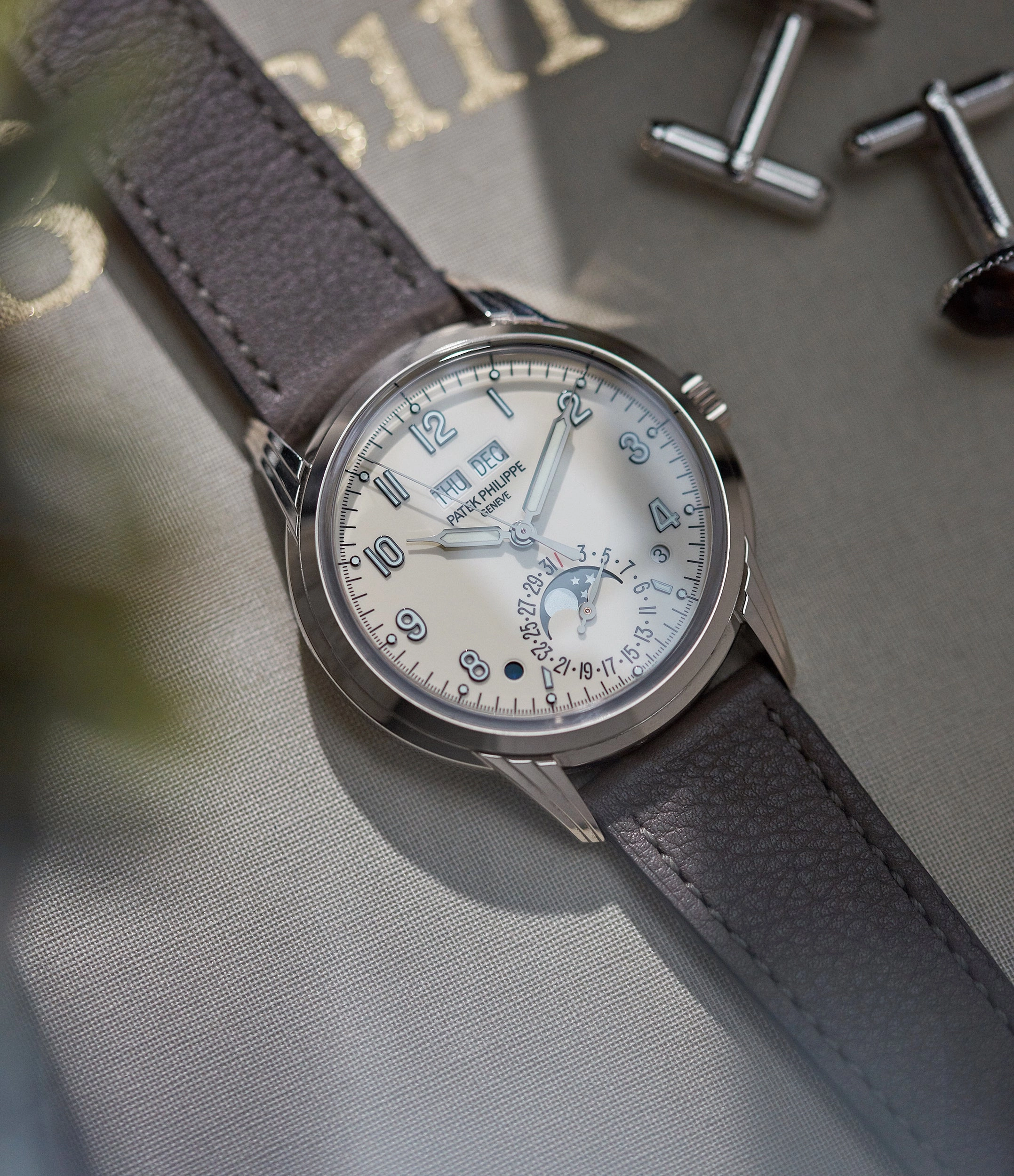 Perpetual Calendar 5320G | White Gold