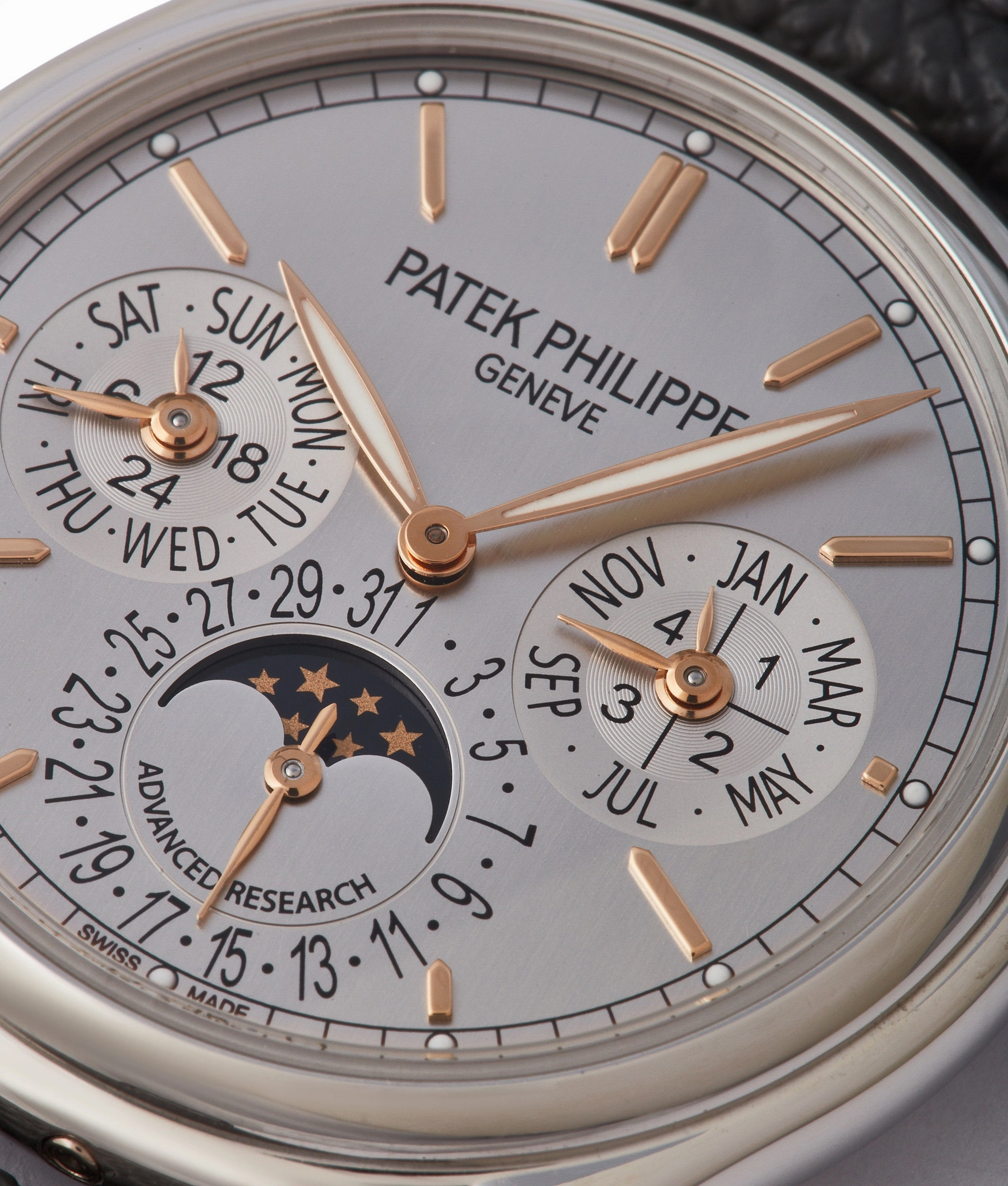 Perpetual Calendar 5550P-001 | Platinum