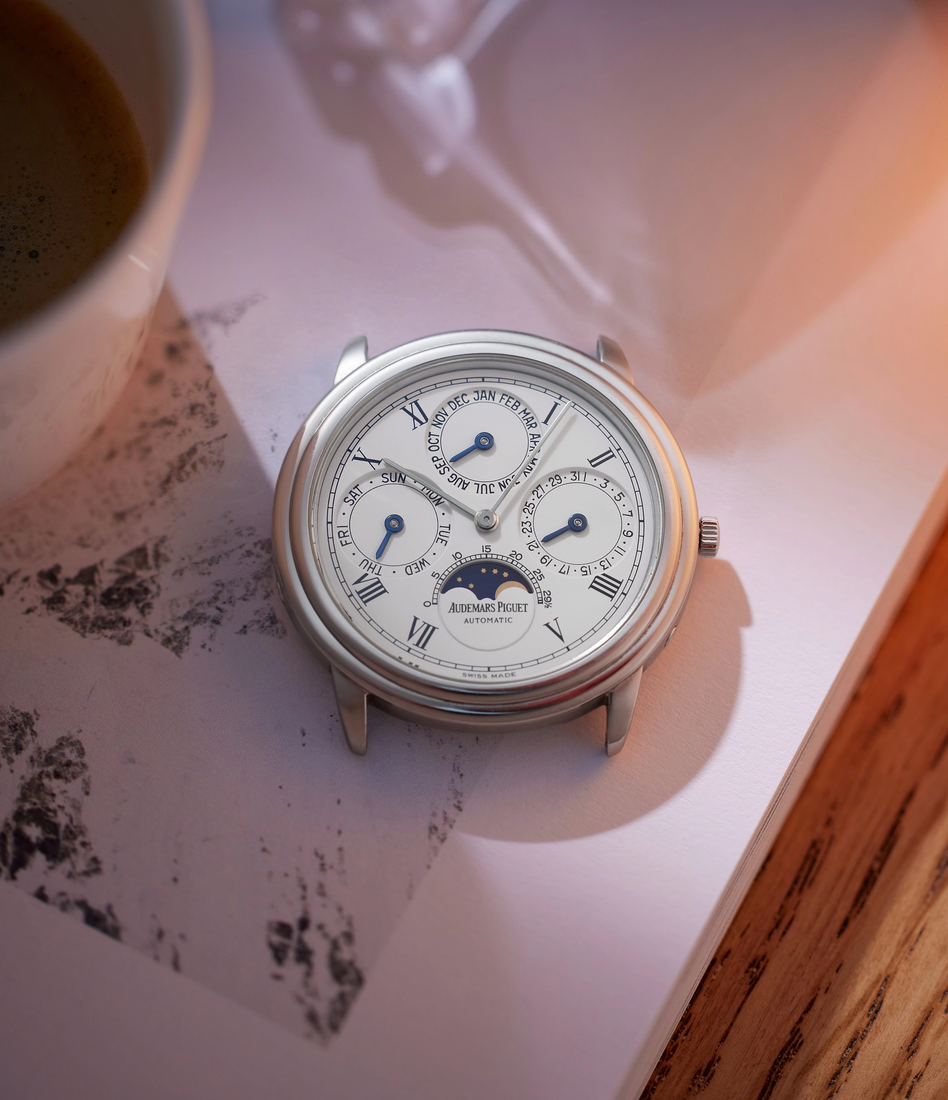 Perpetual Calendar | 25657PT | Platinum