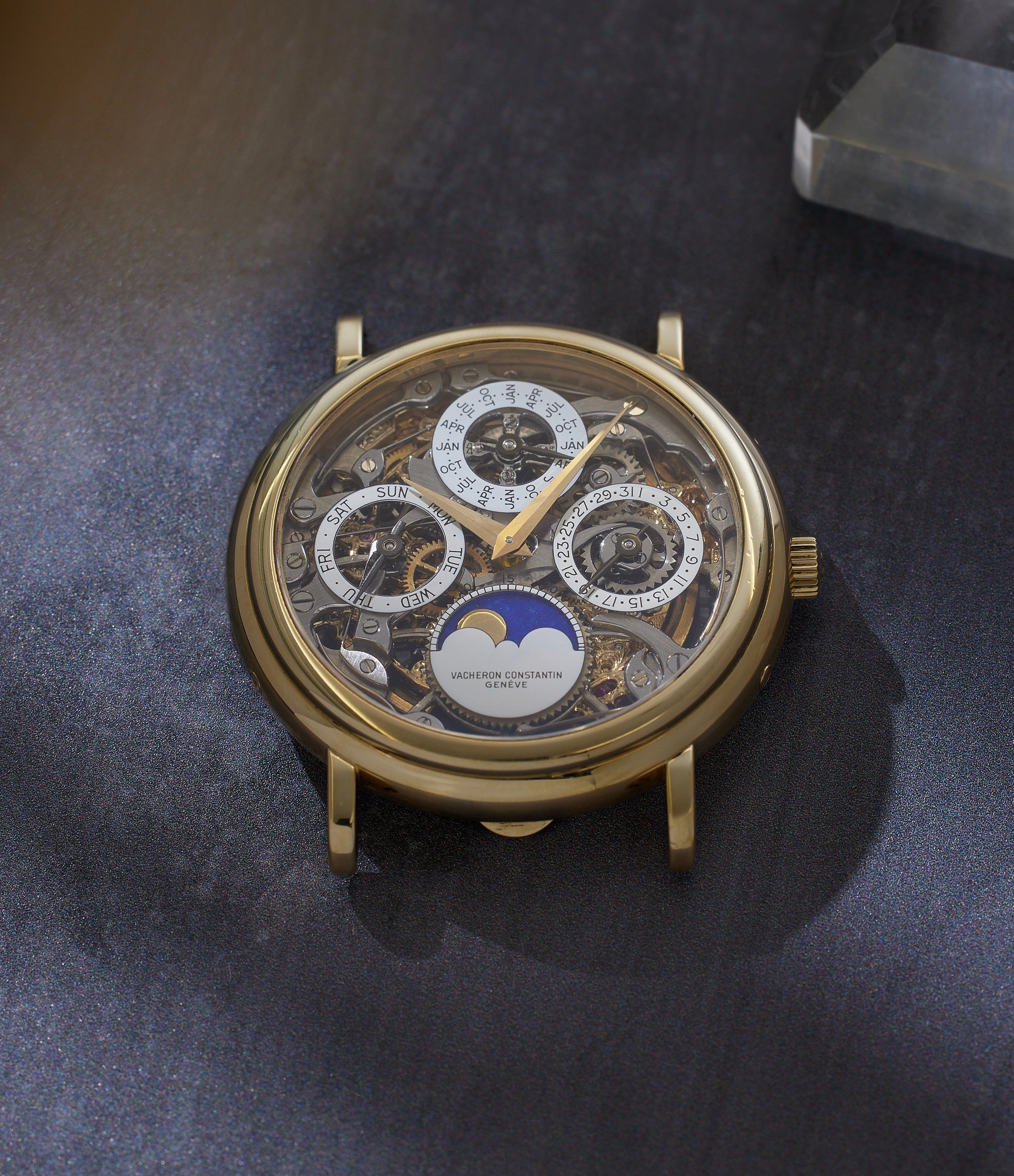 Perpetual Calendar | Ref. 43032 | Yellow Gold
