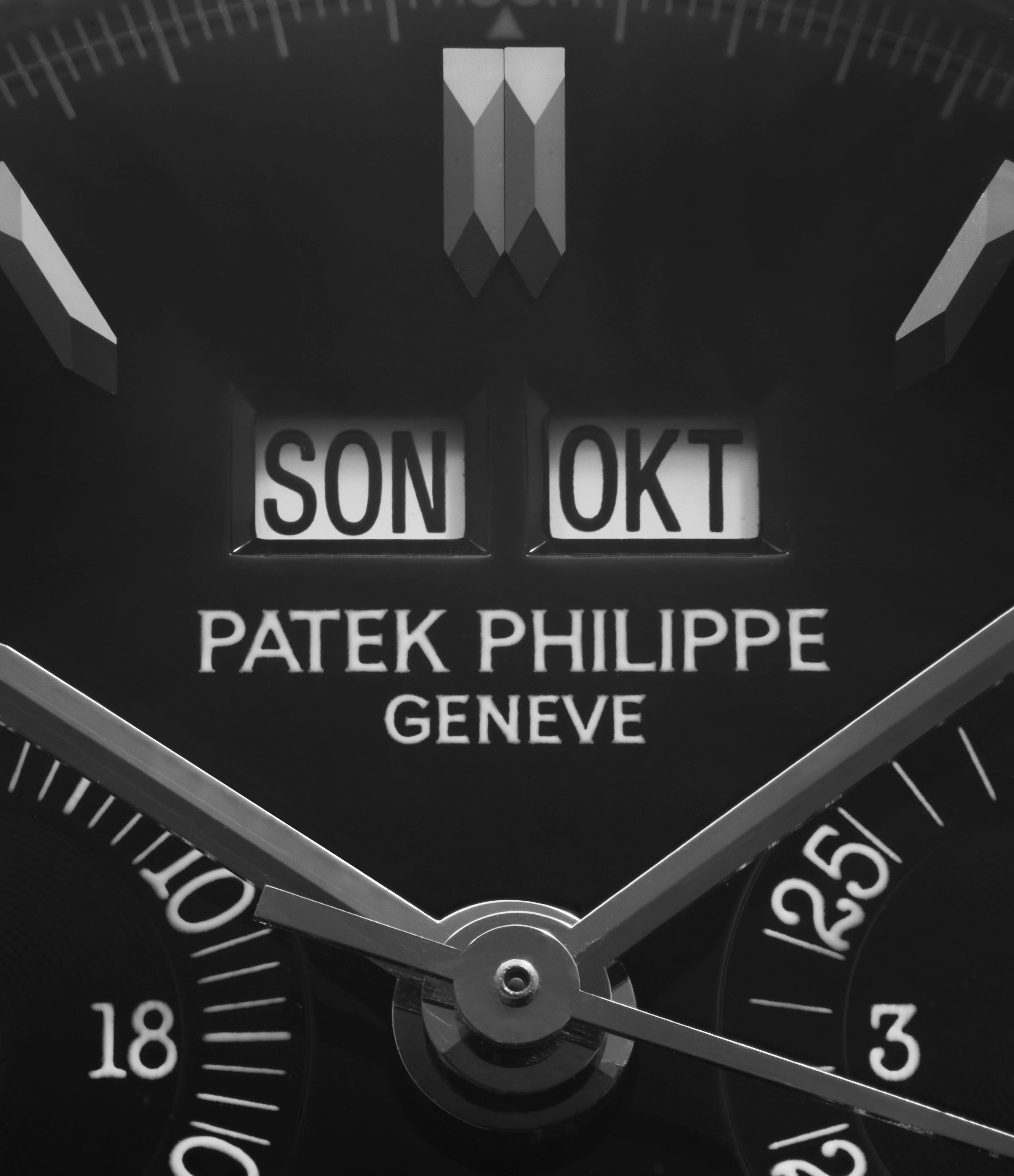 Perpetual Calendar Chronograph | 3970EG-025 | White Gold