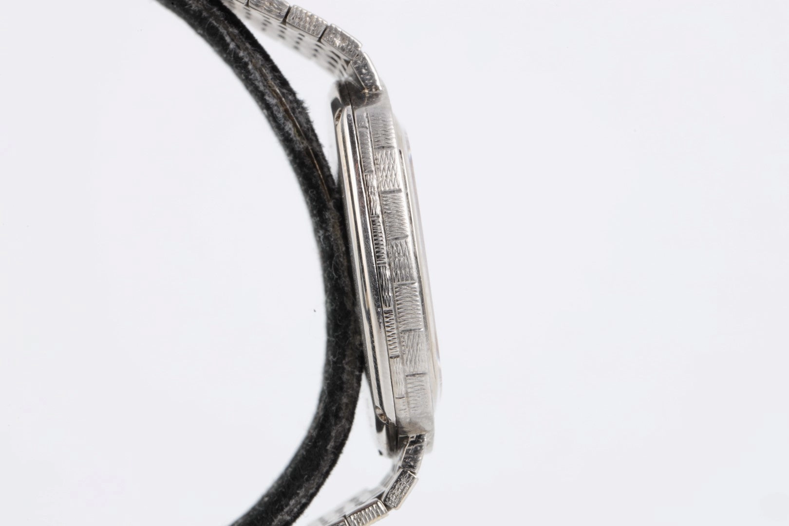 Piaget Classic 13433 18k White Gold 33mm Watch (98.41g.)