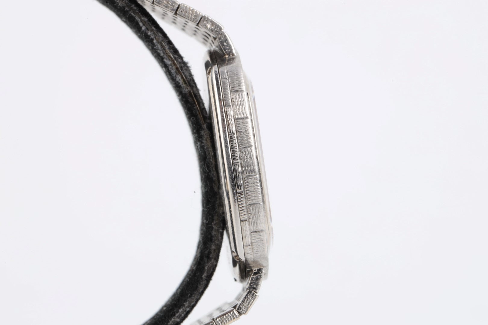 Piaget Classic 13433 18k White Gold 33mm Watch (98.41g.)