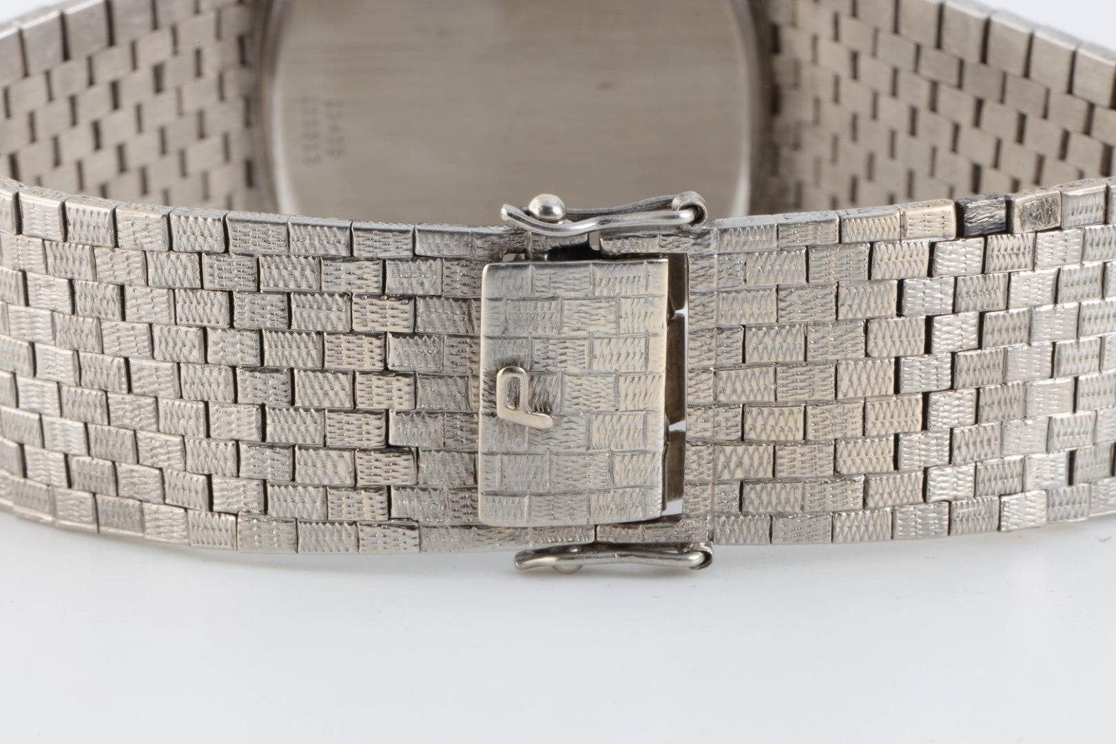 Piaget Classic 13433 18k White Gold 33mm Watch (98.41g.)