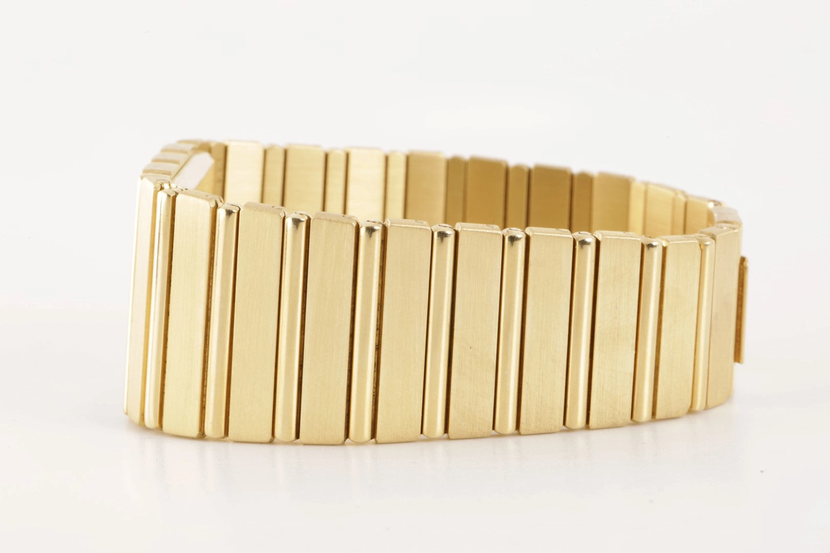 Piaget Polo 7131 C 701 18k Yellow Gold 25mm Ladies Watch (126.50g.)