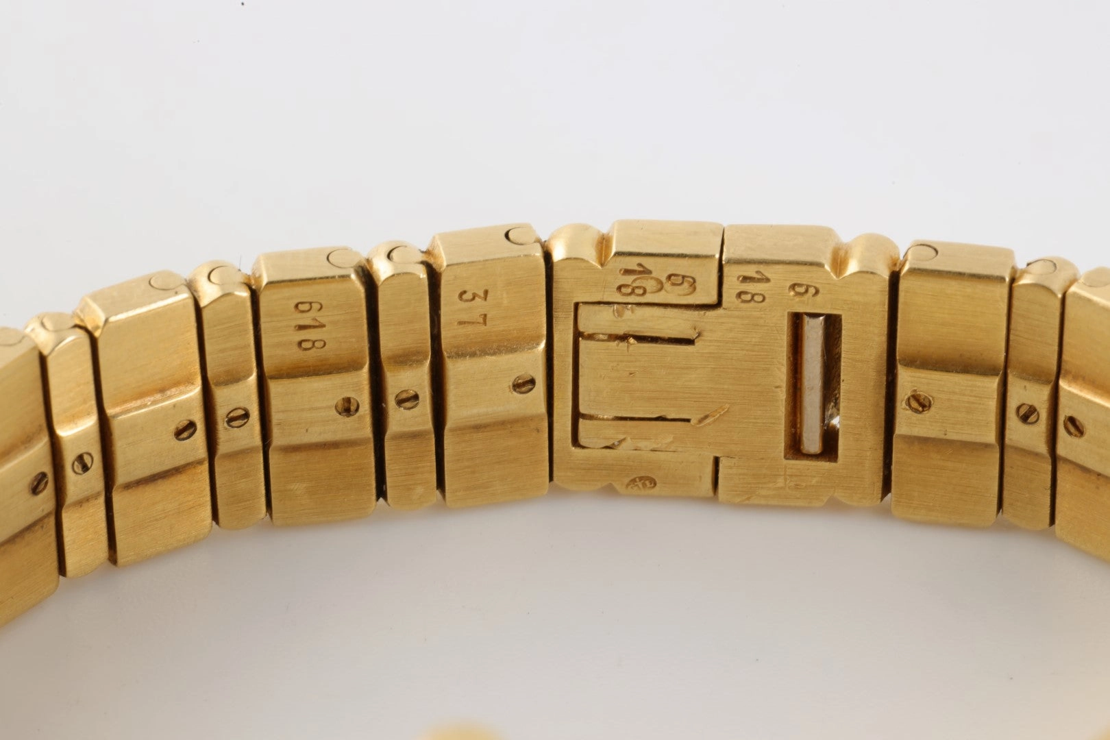 Piaget Polo 861 C 701 18K Yellow Gold 23mm Ladies Watch (79.80g.)