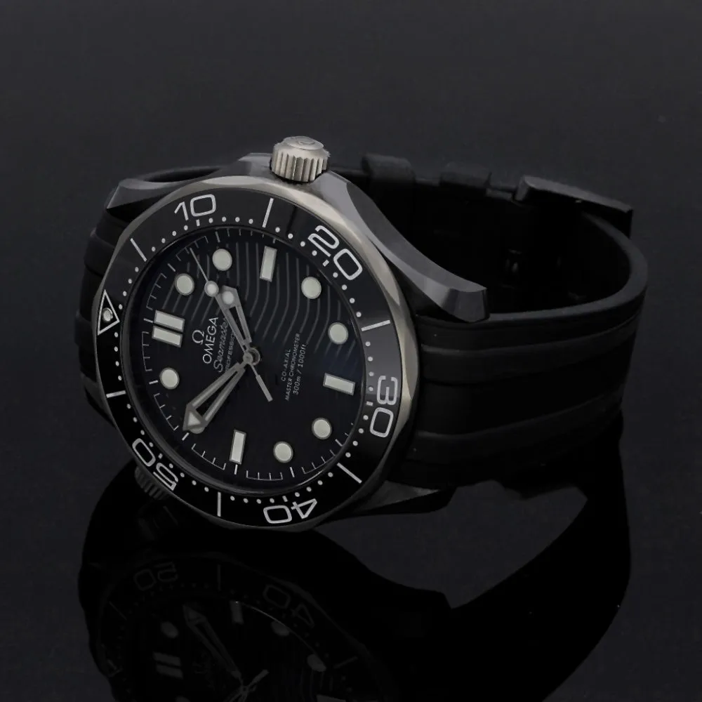 Pre-Owned OMEGA Seamaster 300 210.92.44.20.01.001 2022 Watch