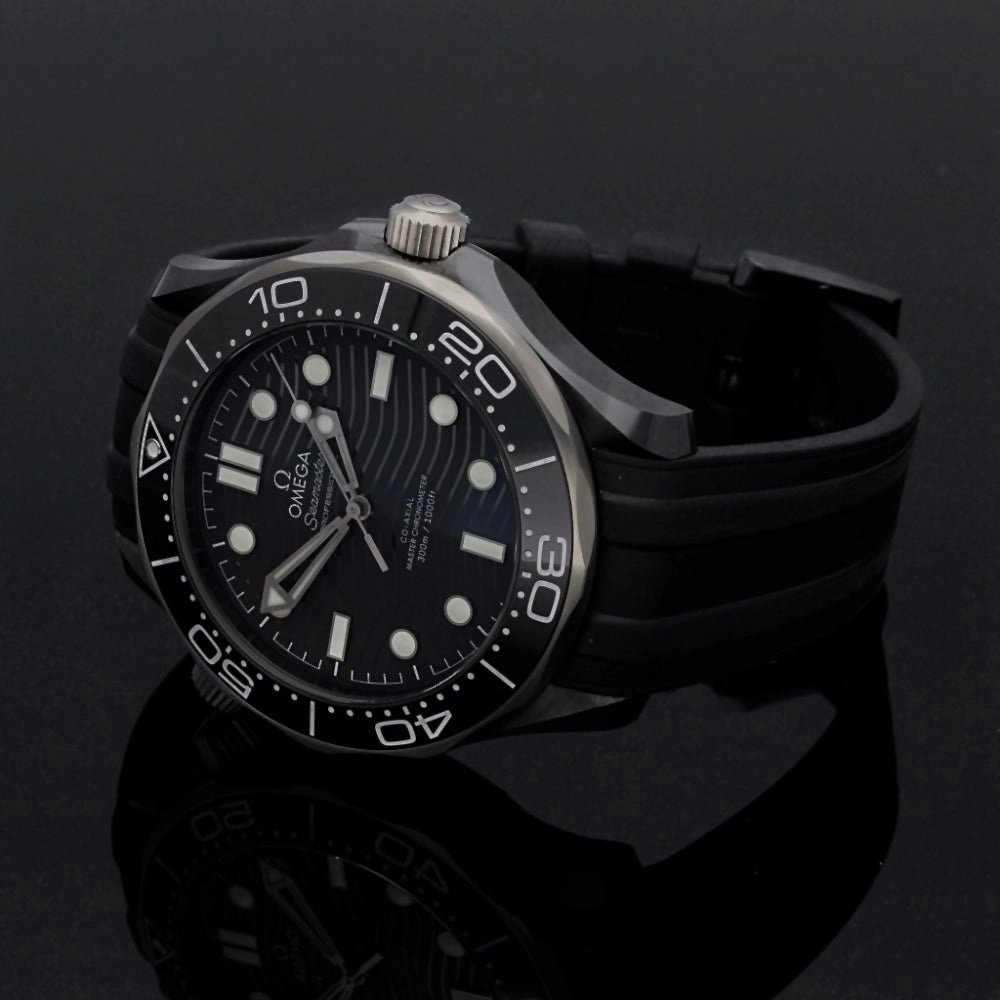 Pre-Owned OMEGA Seamaster 300 210.92.44.20.01.001 2022 Watch