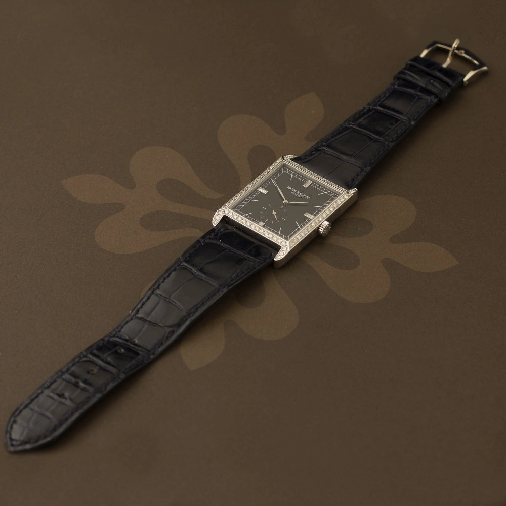 Pre-owned Patek Philippe Gondolo 18ct White Gold Manual Wind Leather Strap Watch, 5112-001G