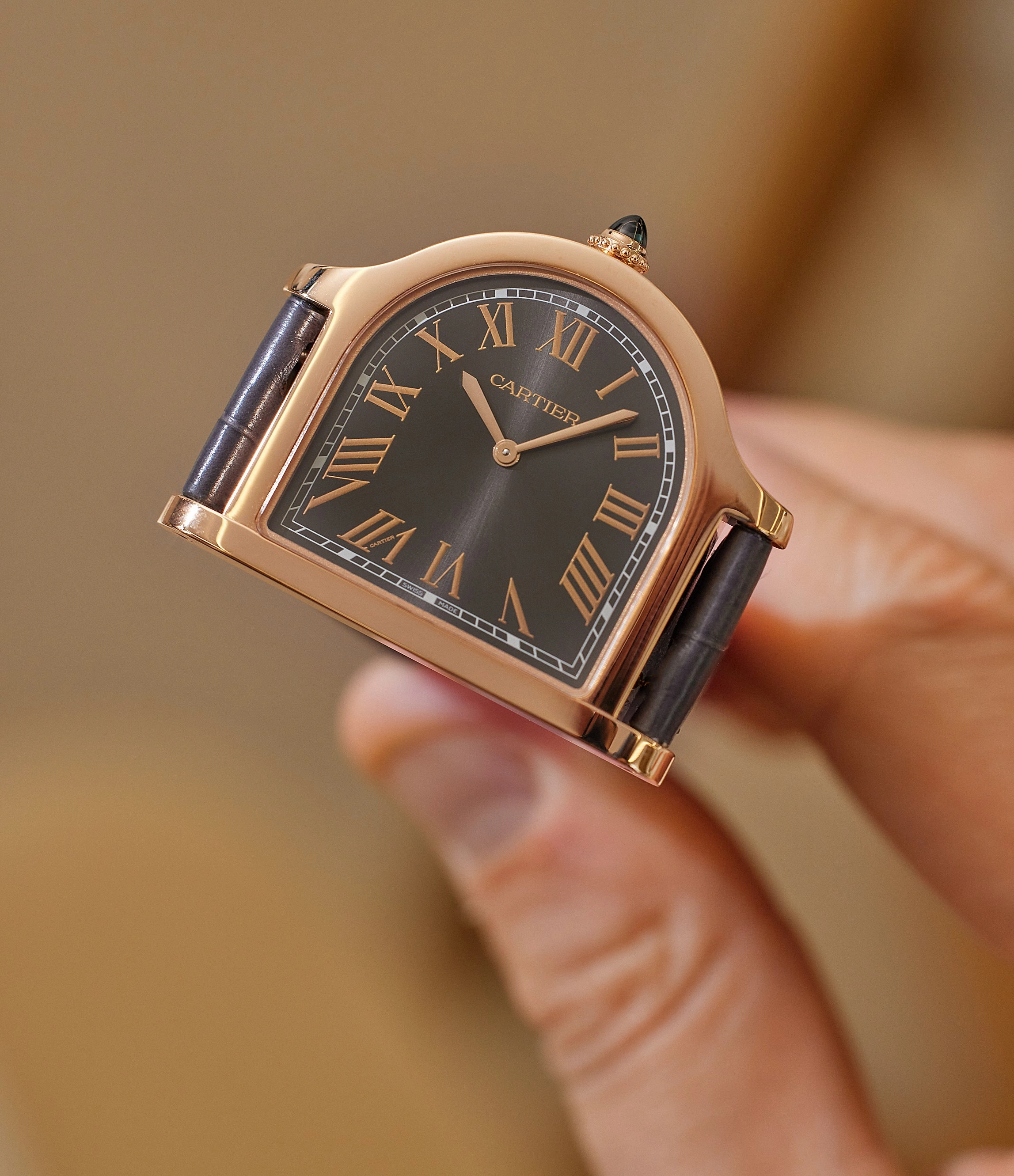 Priv Collection Cartier Cloche | Rose Gold