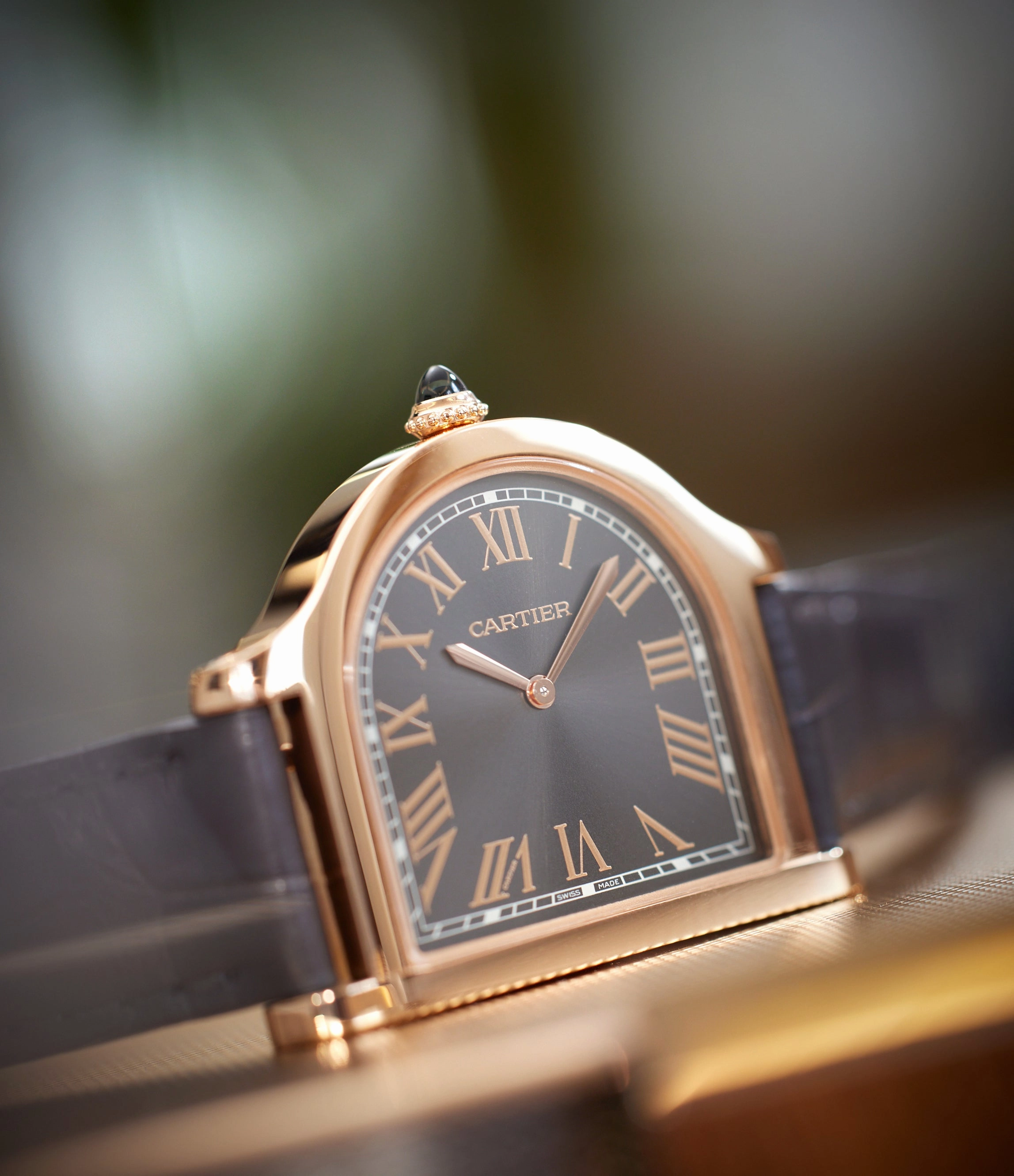 Priv Collection Cartier Cloche | Rose Gold