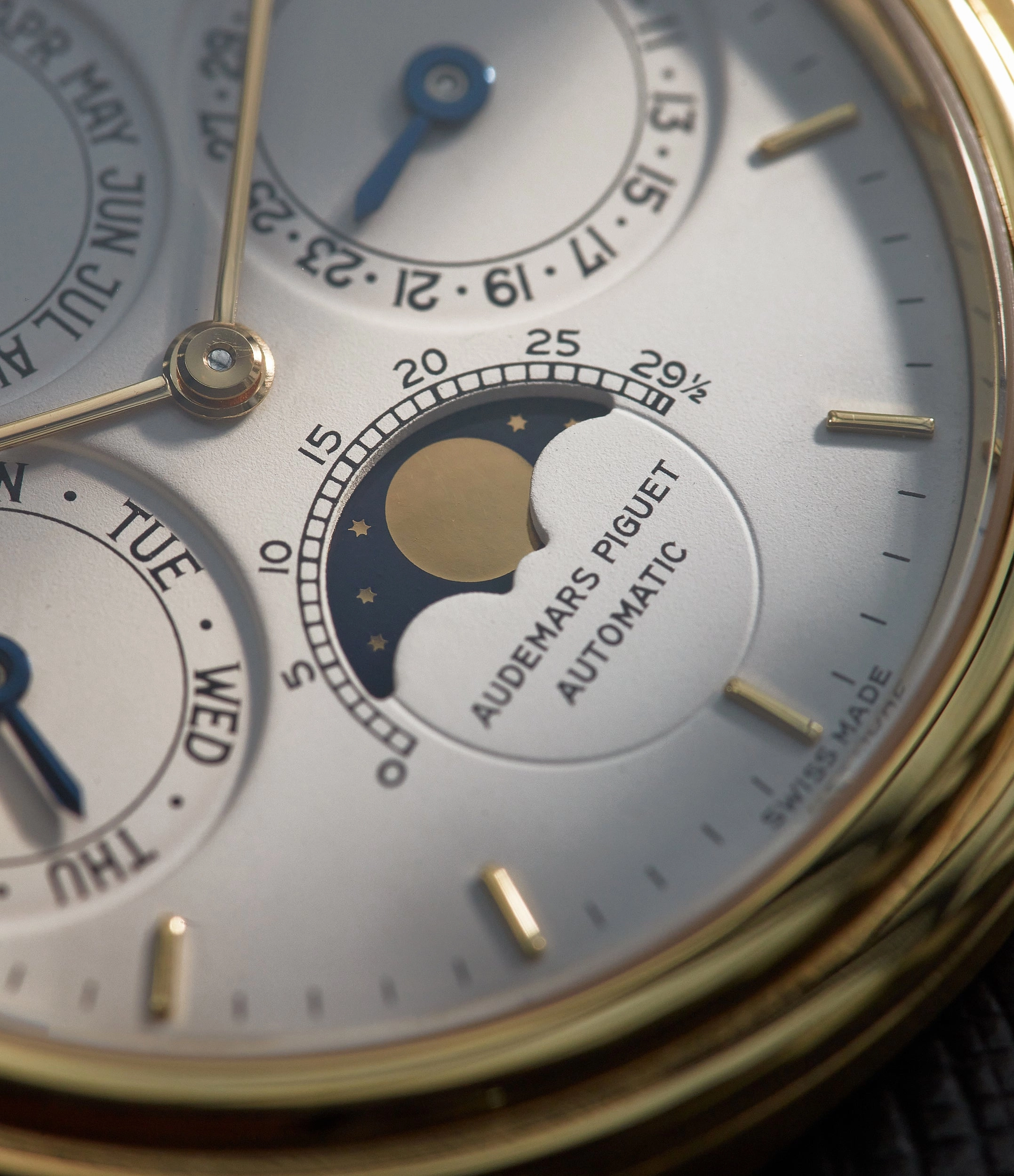 Quantime Perpetuel | 25657BA | Yellow Gold