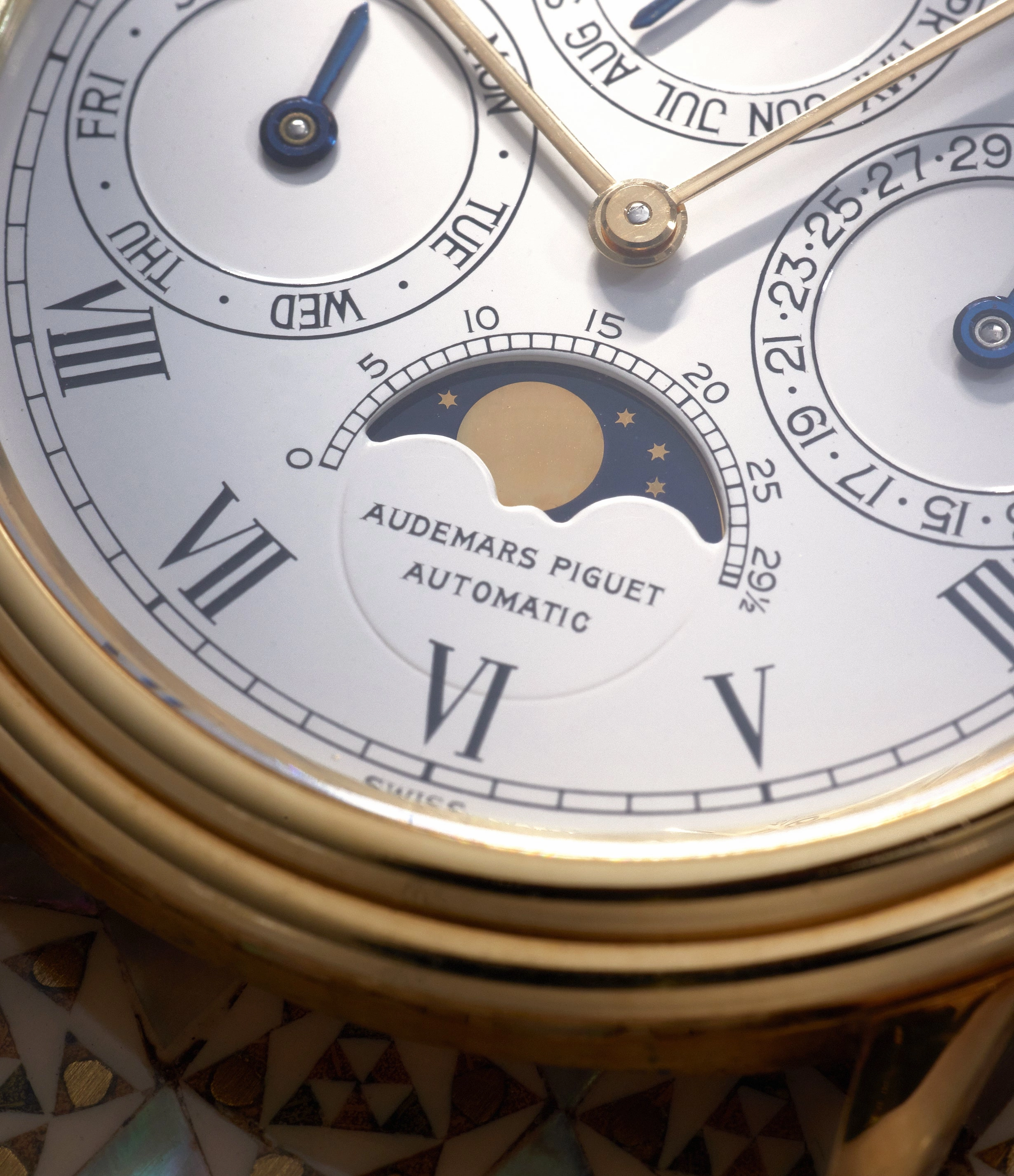 Quantime Perptuel Automatique | 5548BA | Yellow Gold