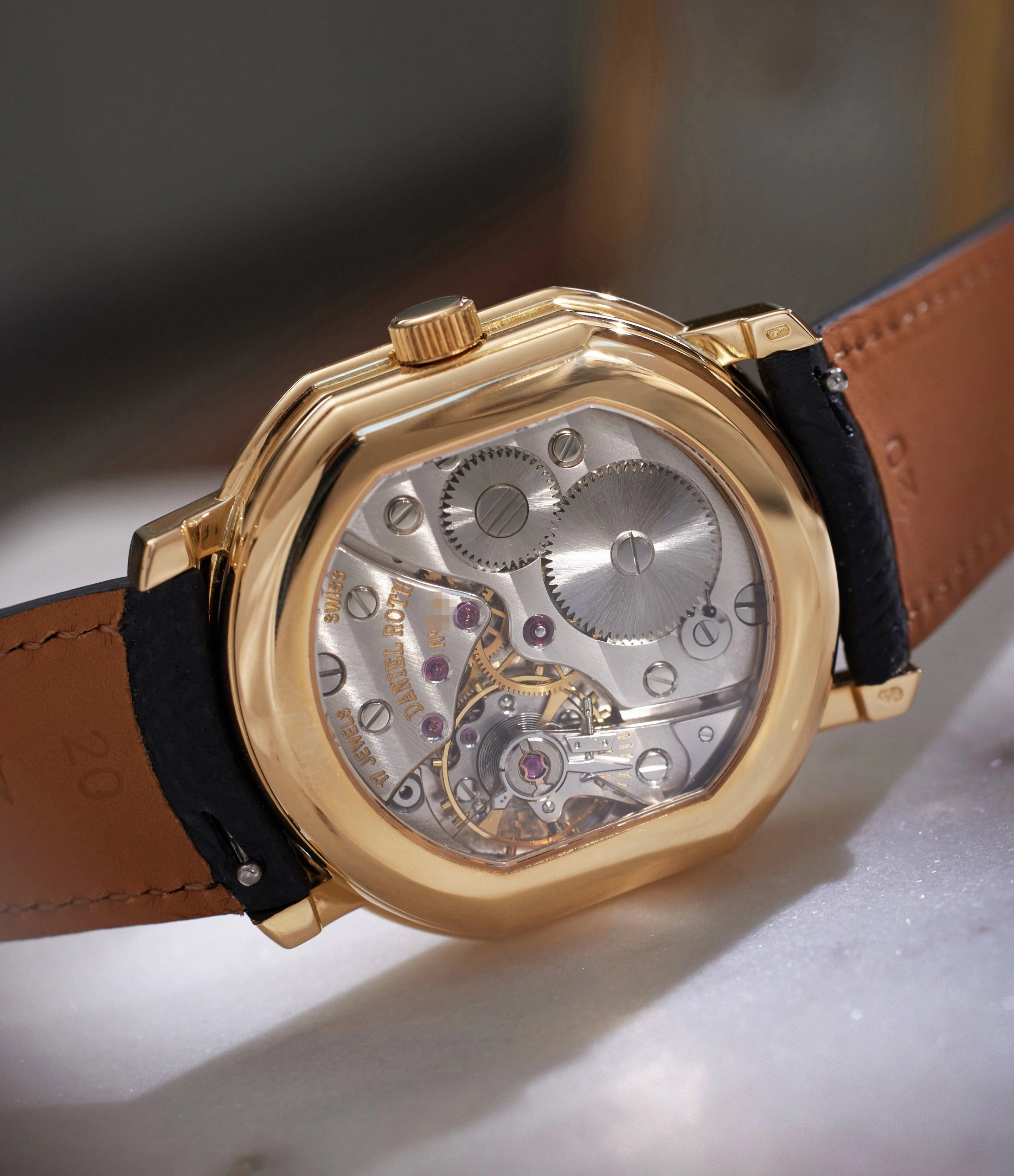 Retrograde 2127 | Yellow Gold