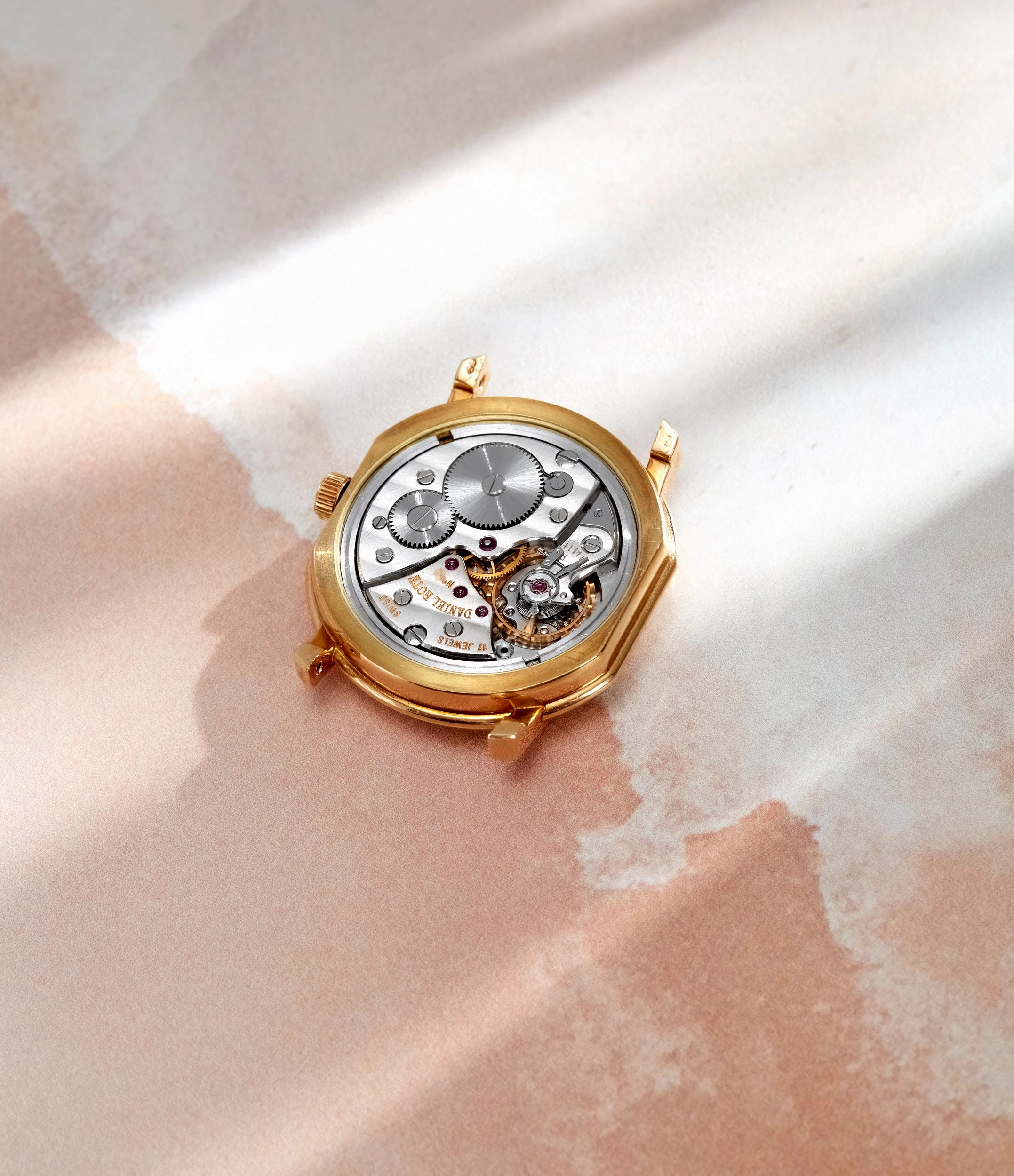 Retrograde | 2127 | Yellow Gold