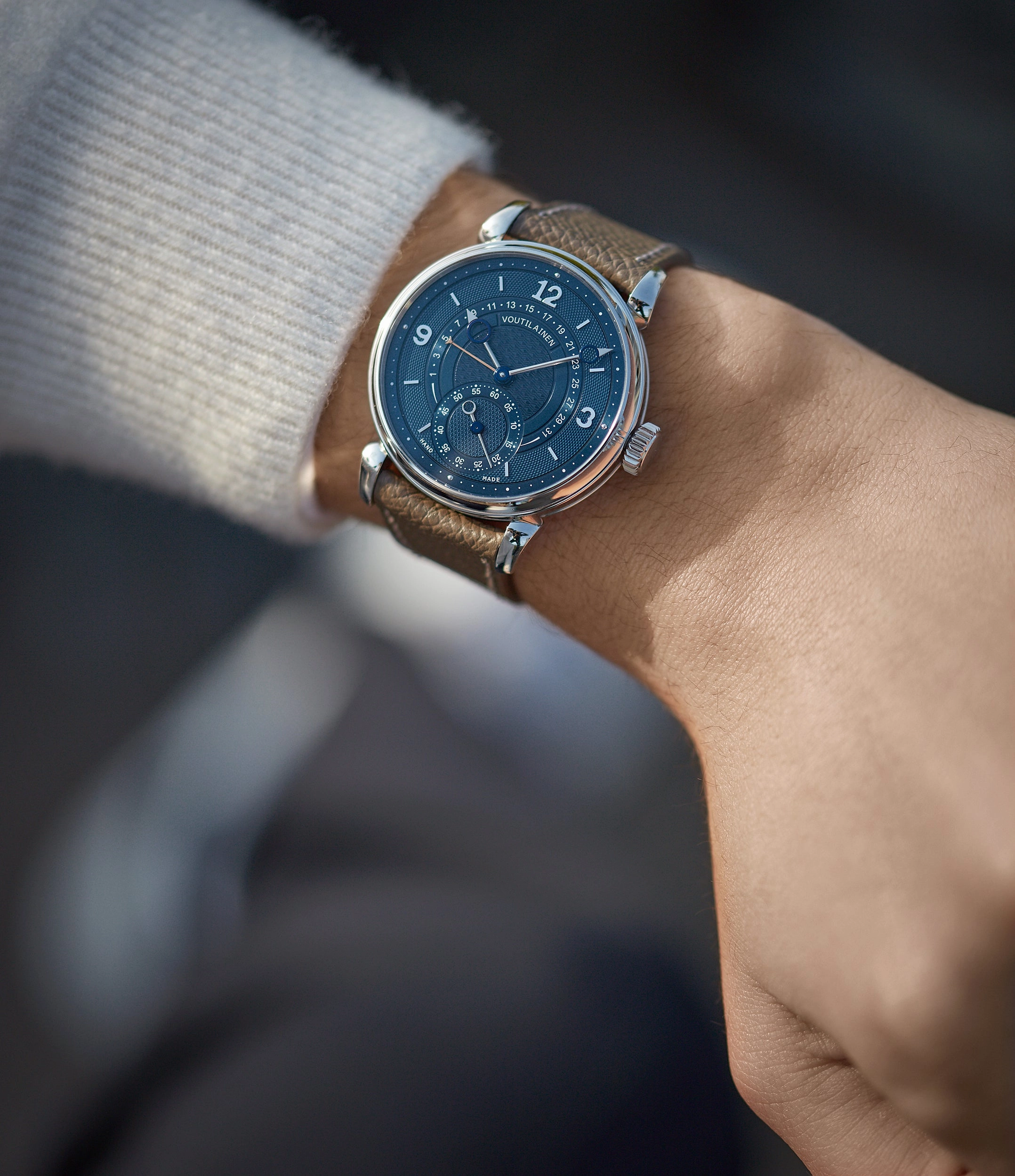 Retrograde Date 217QRS | Platinum