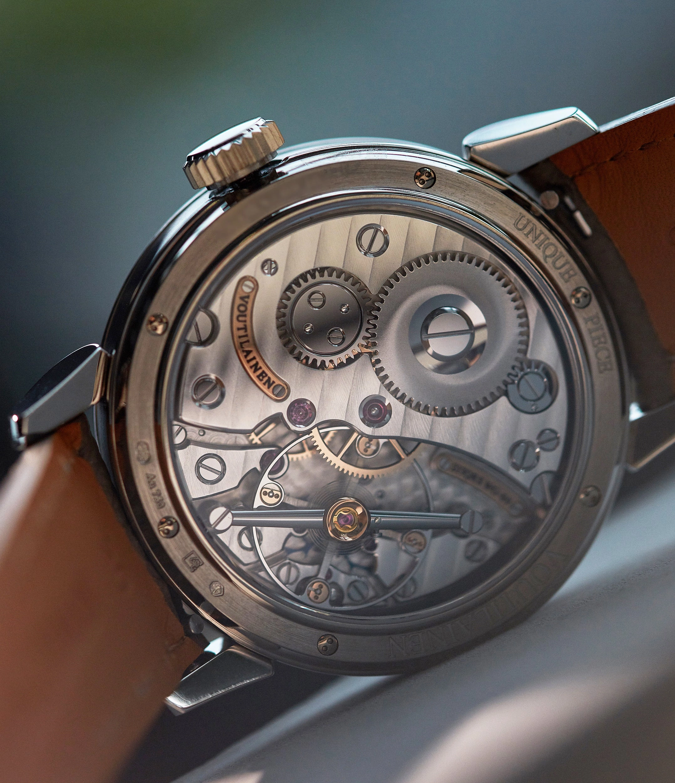 Retrograde Date 217QRS | Unique Piece for A Collected Man | White Gold