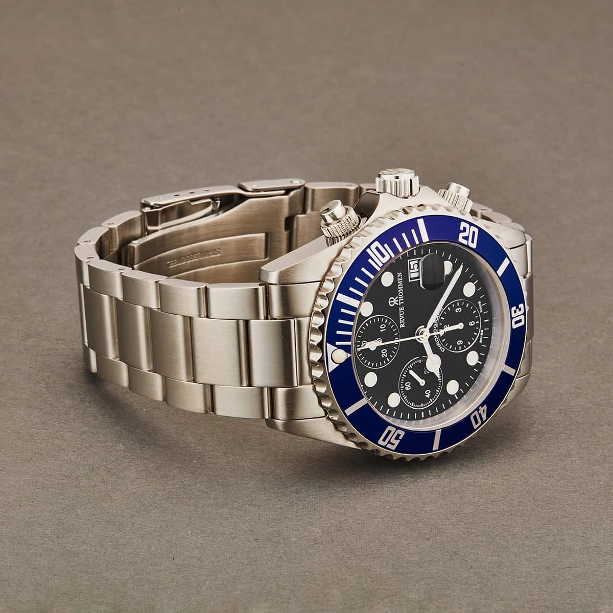 Revue Thommen 17571.6135 'Diver' Black Dial Stainless Steel Chronograph Swiss Automatic Watch