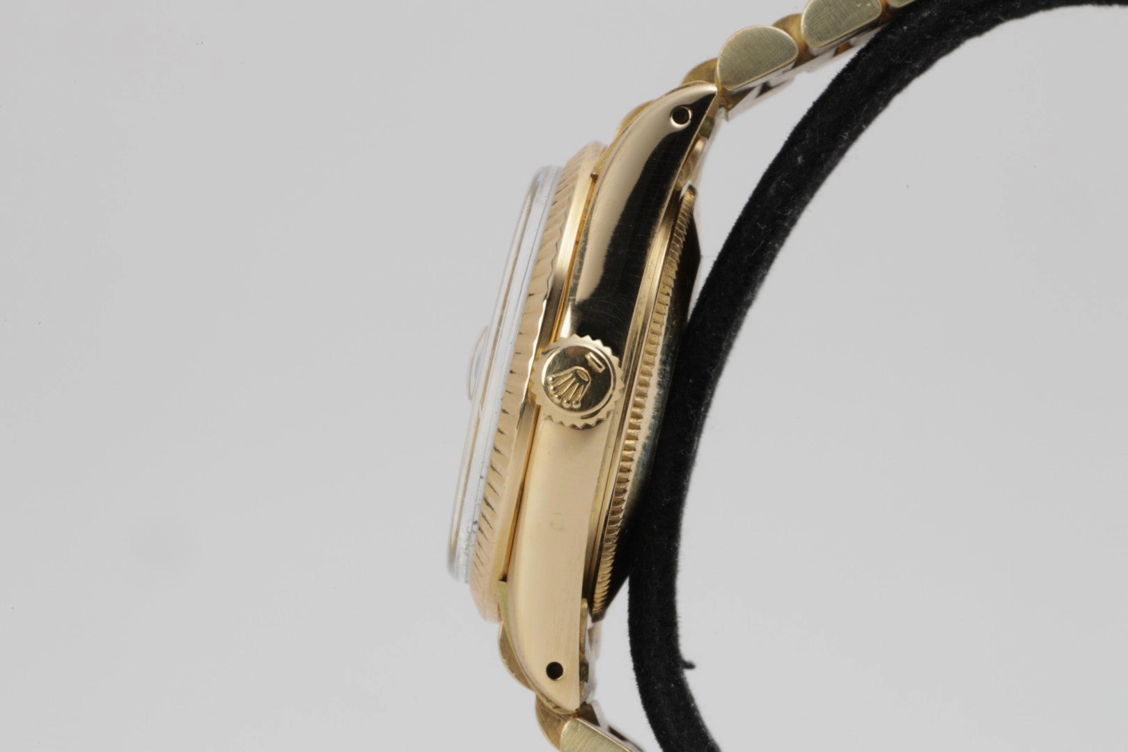 Rolex Datejust 6827 18k Yellow Gold 31mm Ladies Watch