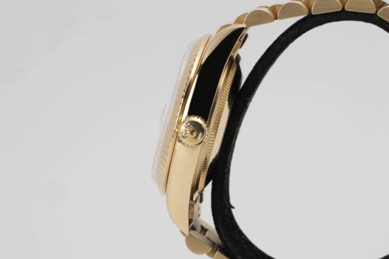 Rolex Day-Date "President" 18238 18k Yellow Gold Factory MOP Dial 36mm Watch