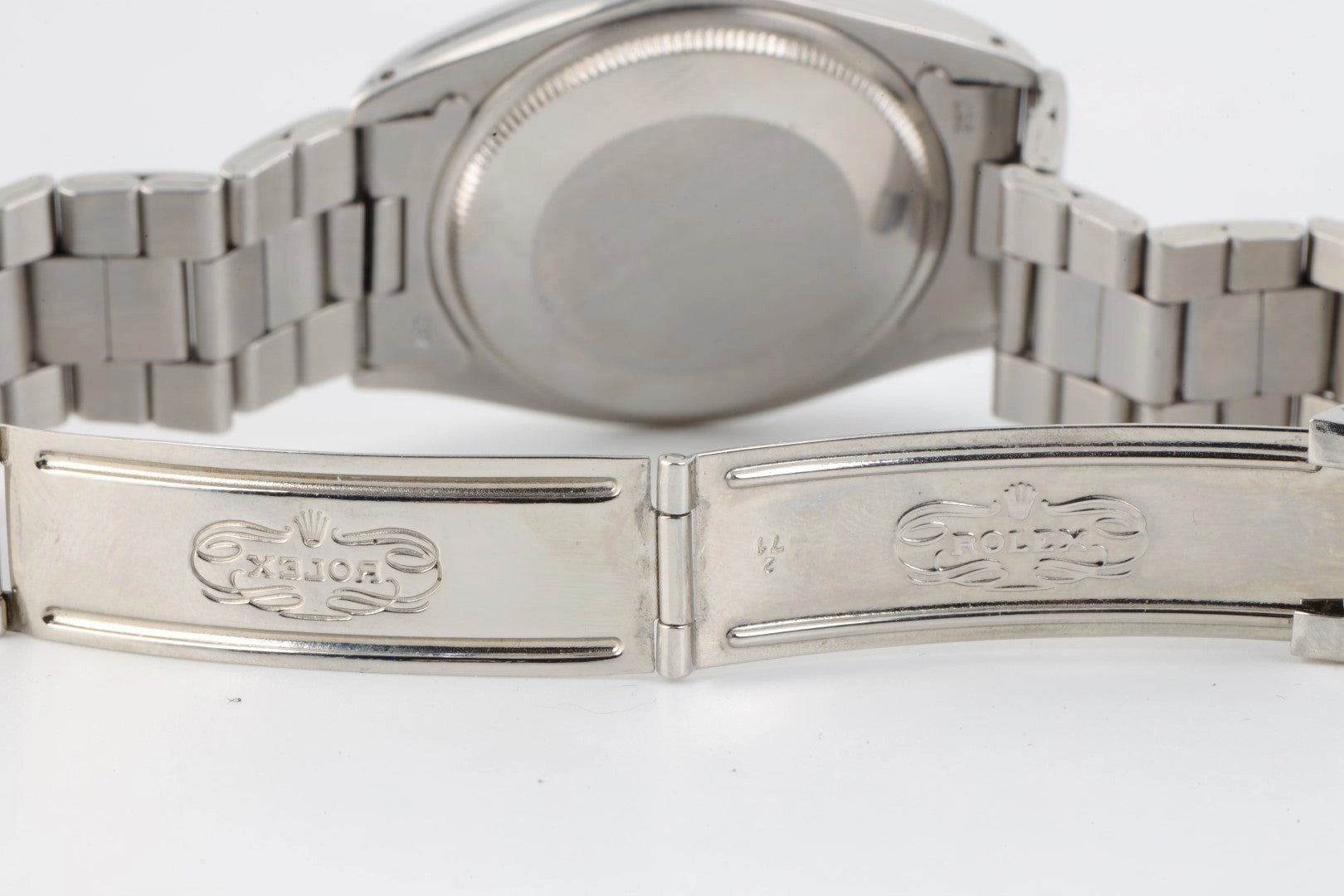 Rolex Oyster Perpetual Date 1500 34mm Men's Watch Rare Mosaic Dial 1971