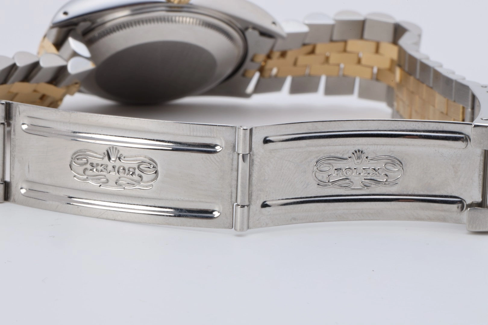 Rolex Oyster Perpetual Date 15053 Stainless Steel & 18k Yellow Gold (1988)