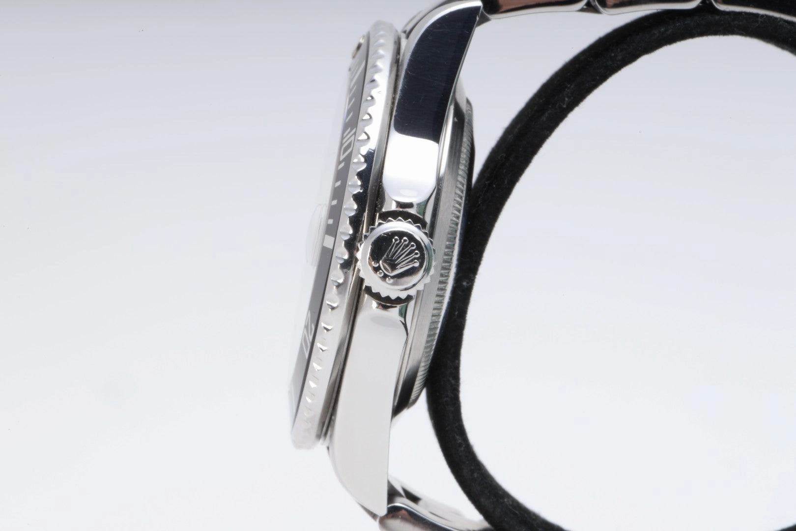 Rolex Submariner 16610 Stainless Steel 40mm Watch
