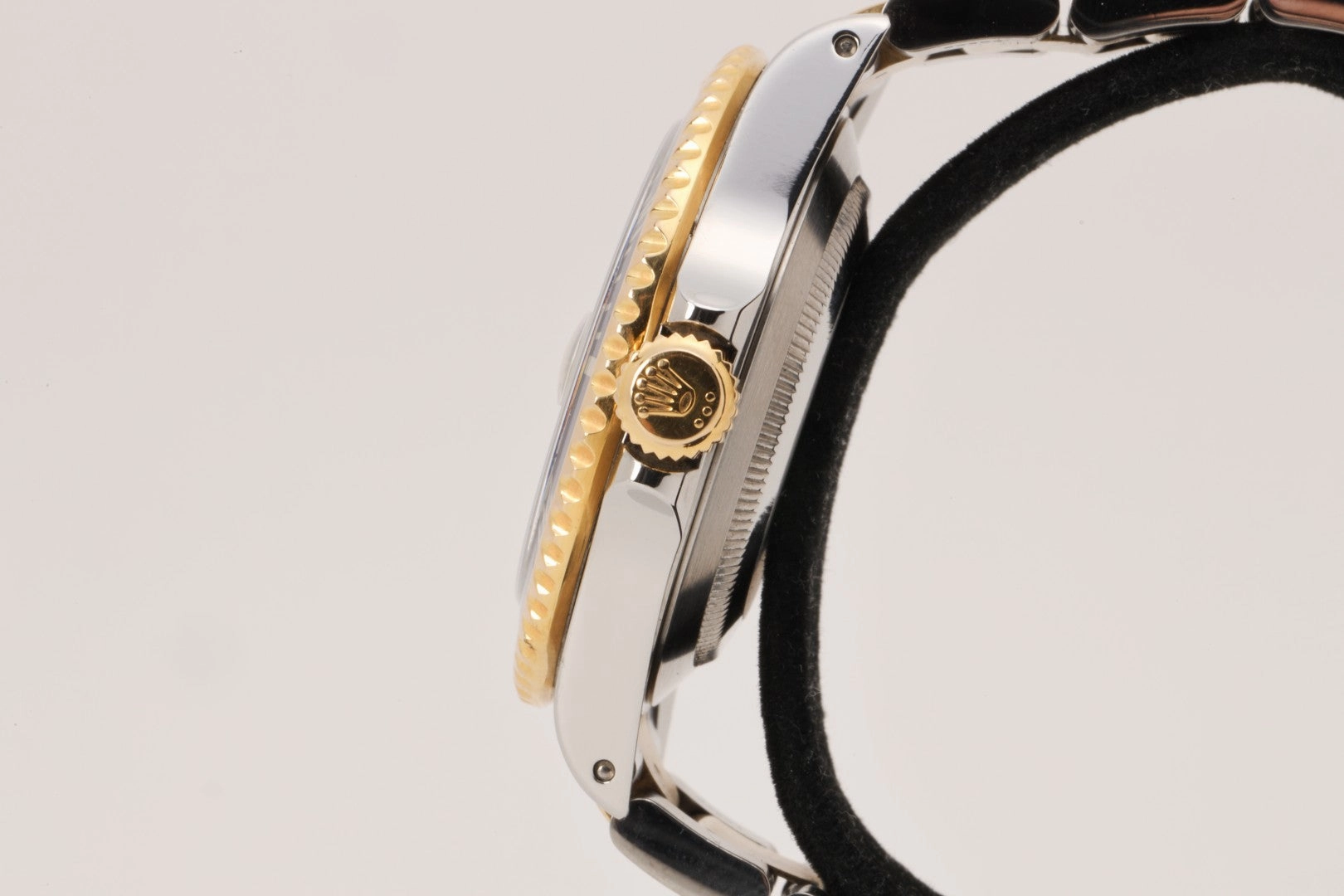 Rolex Submariner 16613 Stainless Steel & 18k Yellow Gold 40mm Watch 1999
