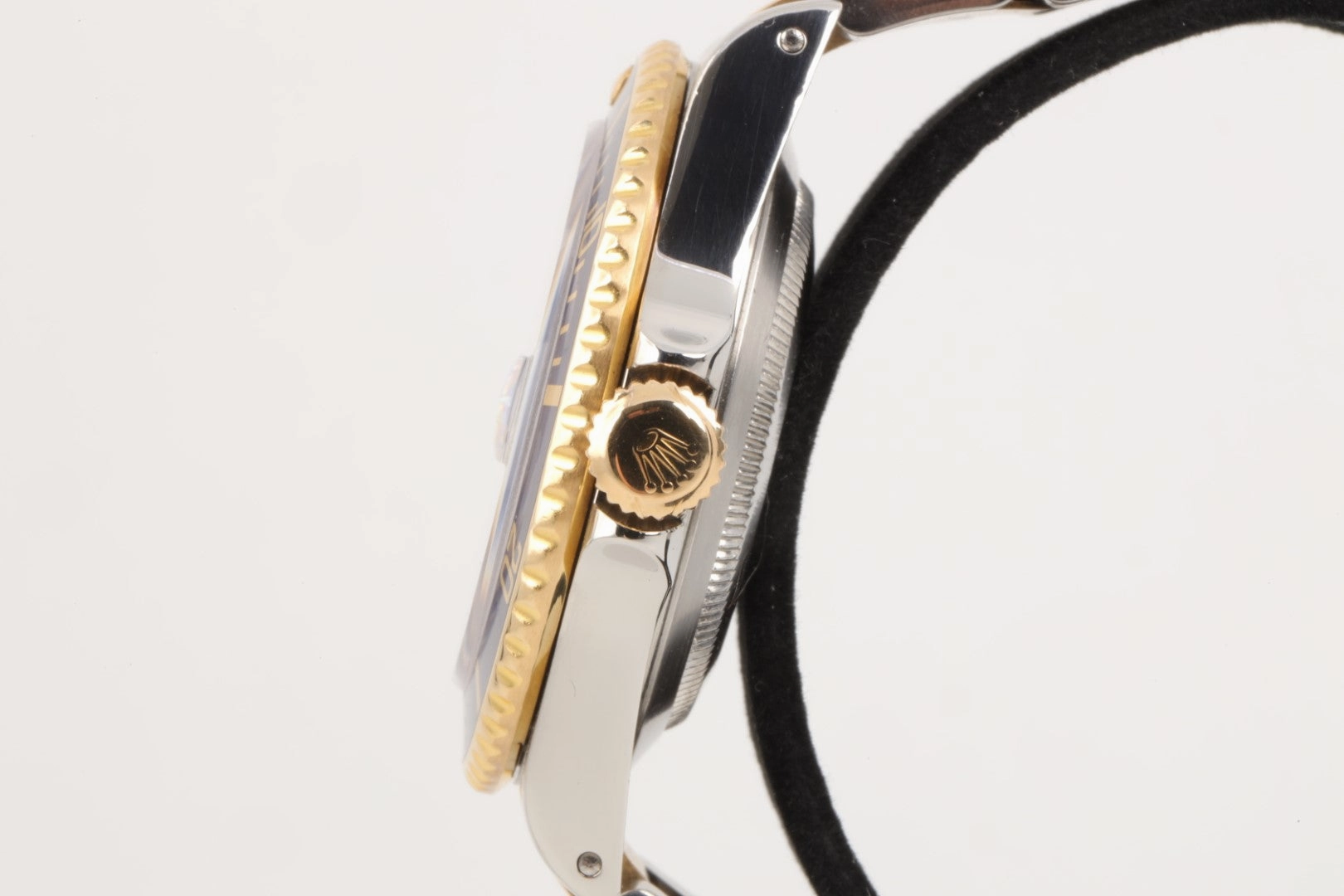 Rolex Submariner 16613 Steel & 18K 40mm Men's Watch