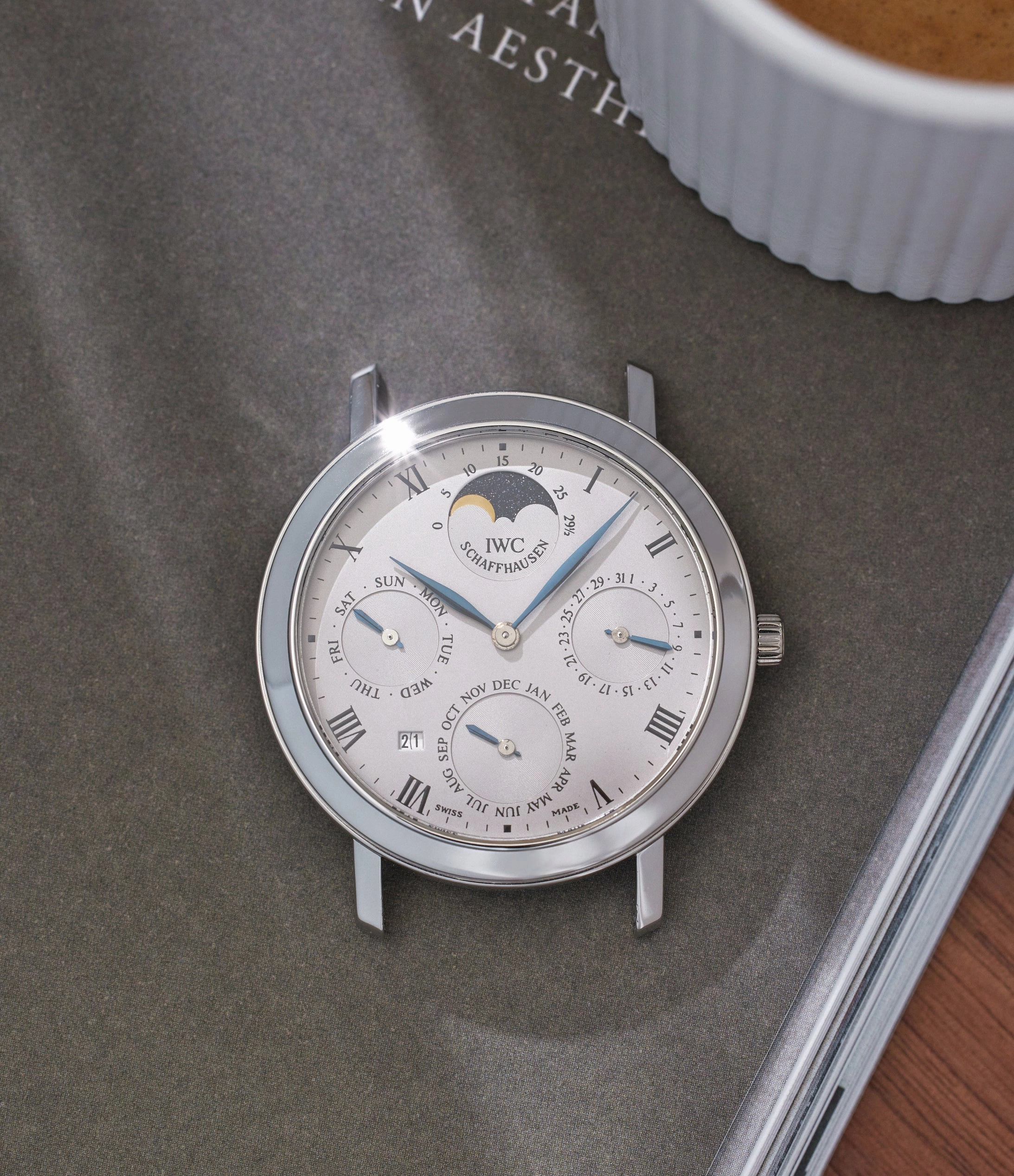 Romana Perpetual Calendar 2050 | Platinum