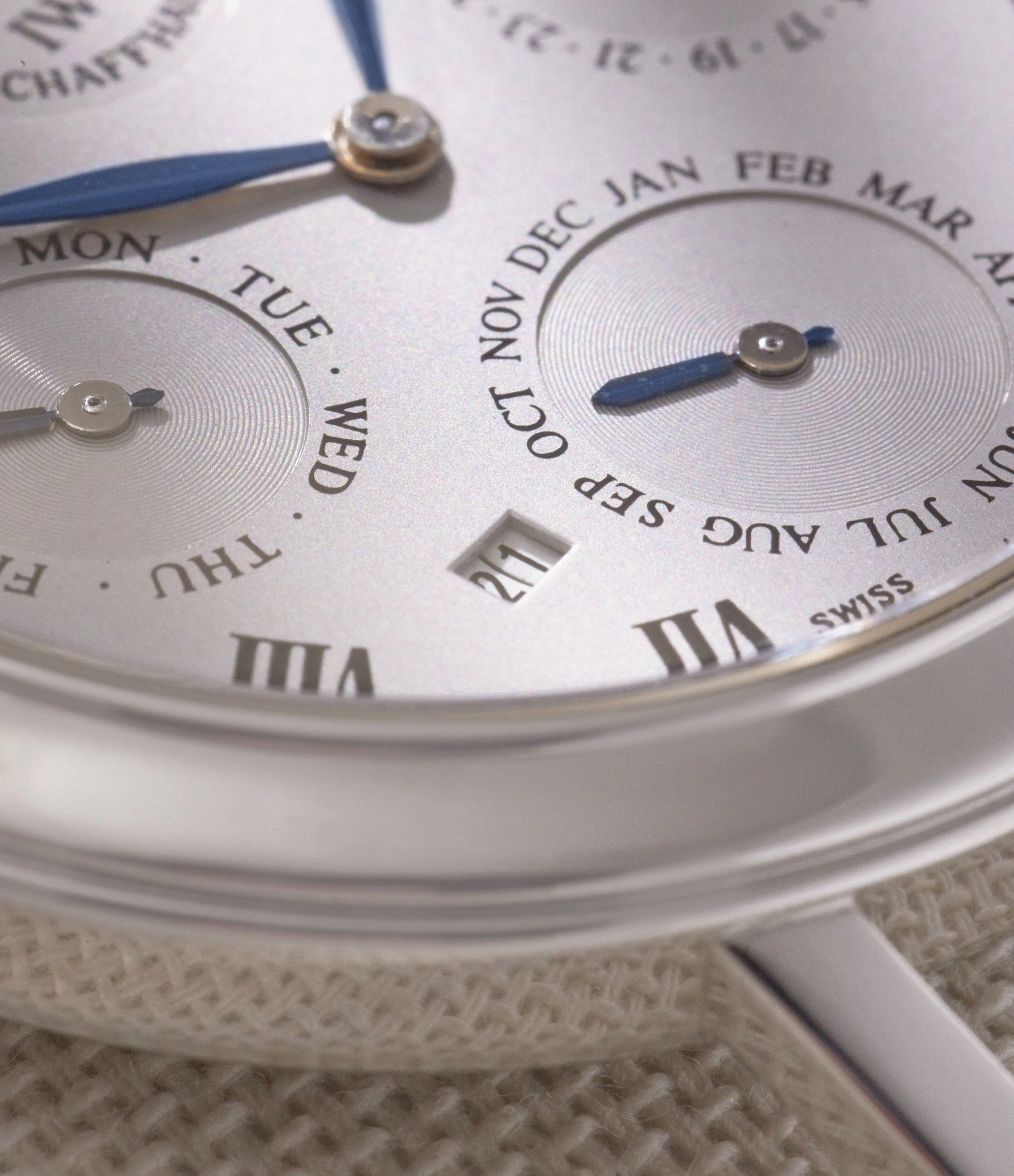 Romana Perpetual Calendar 2050 | Platinum
