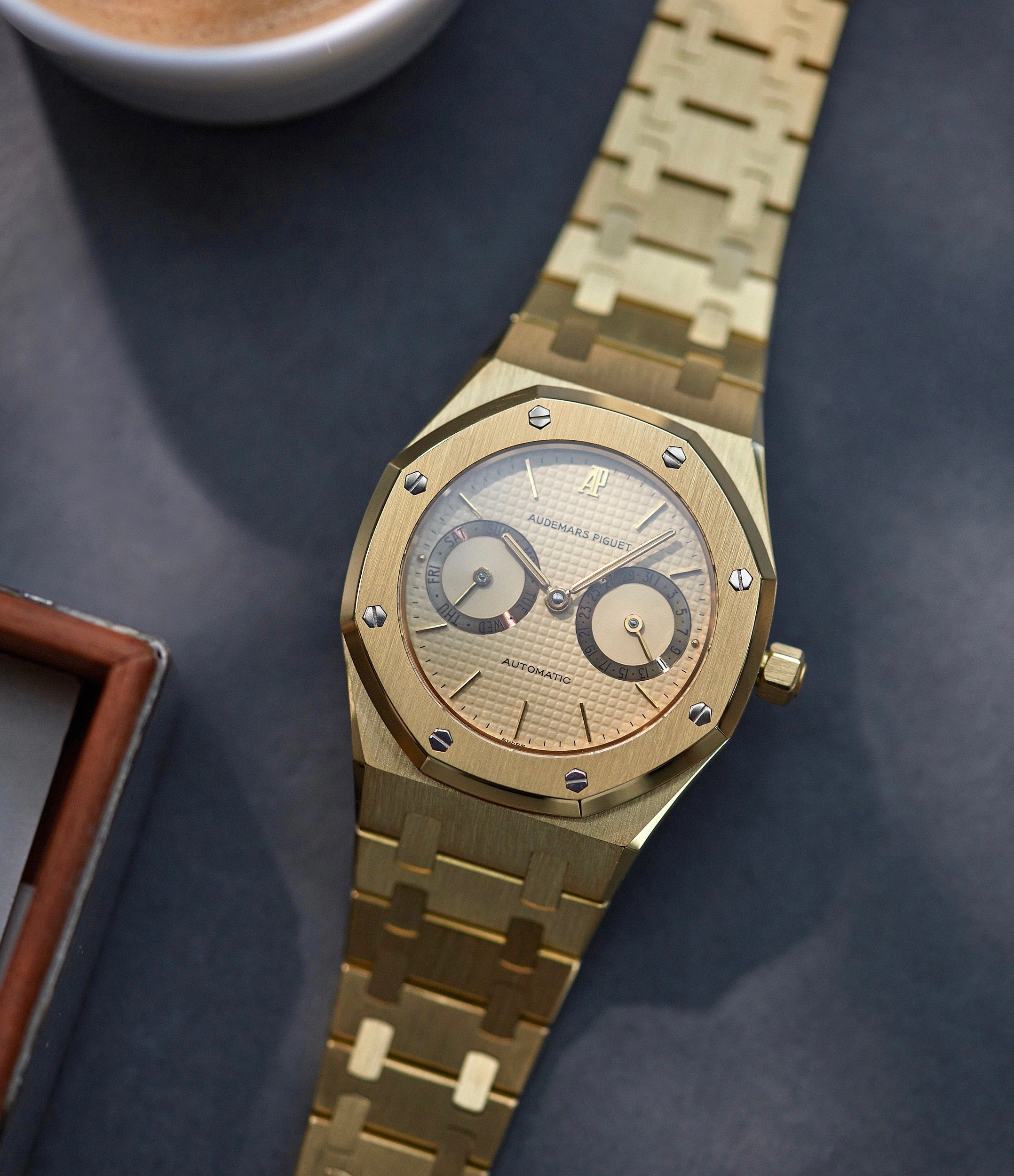 Royal Oak 25572BA | yellow gold