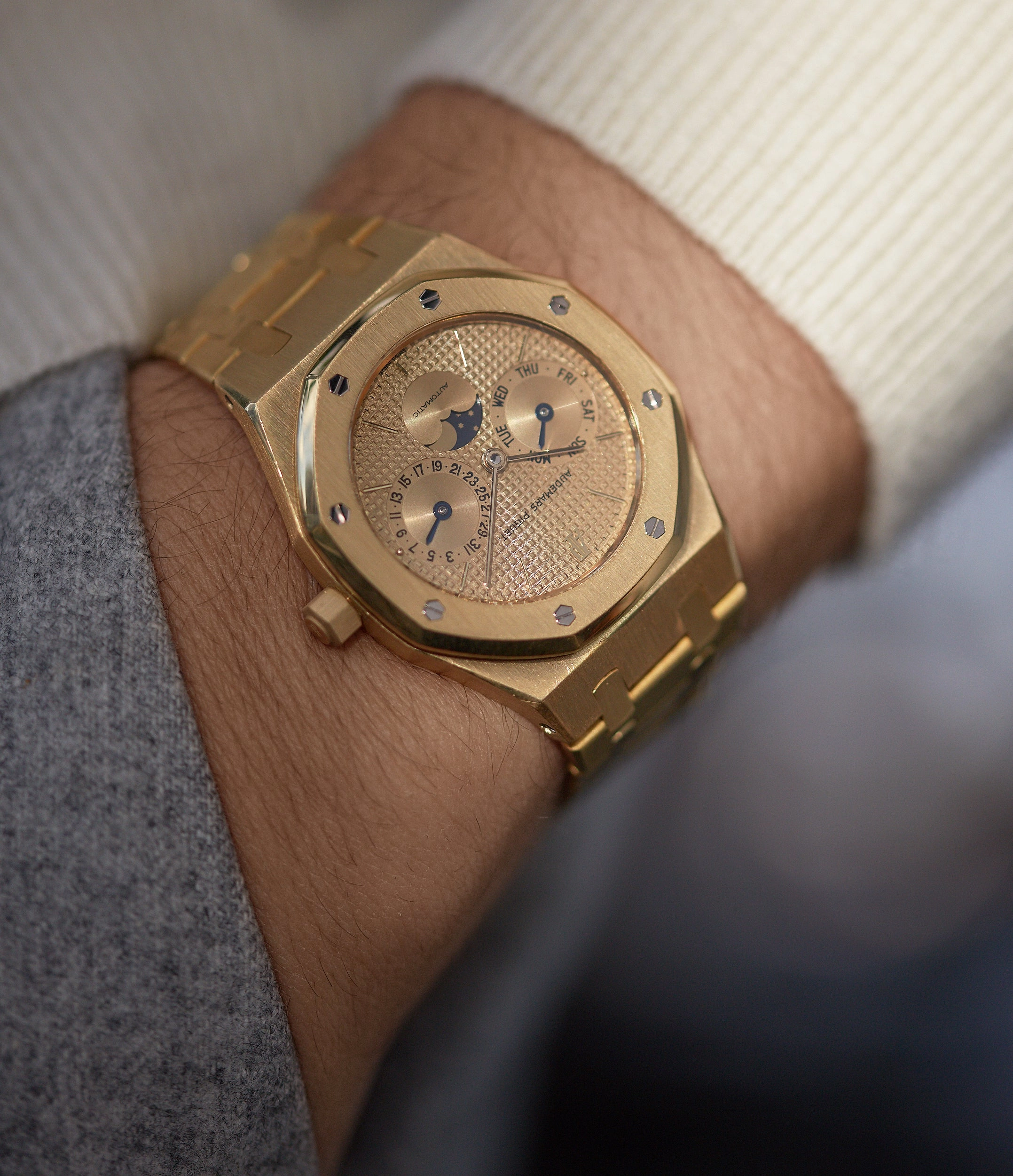 Royal Oak 25594BA | yellow gold