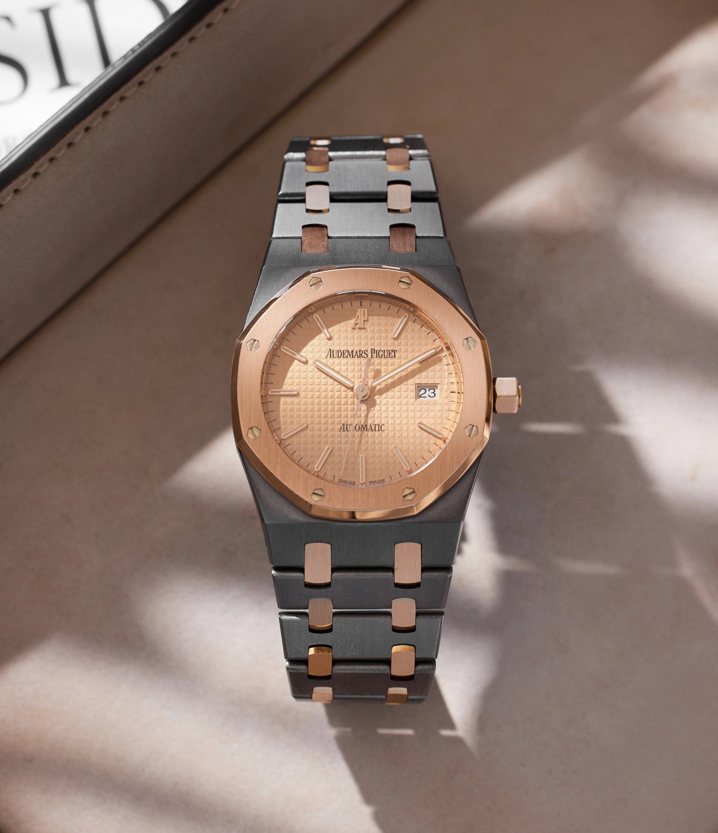 Royal Oak | 15000TR | Tantalum and Rose Gold