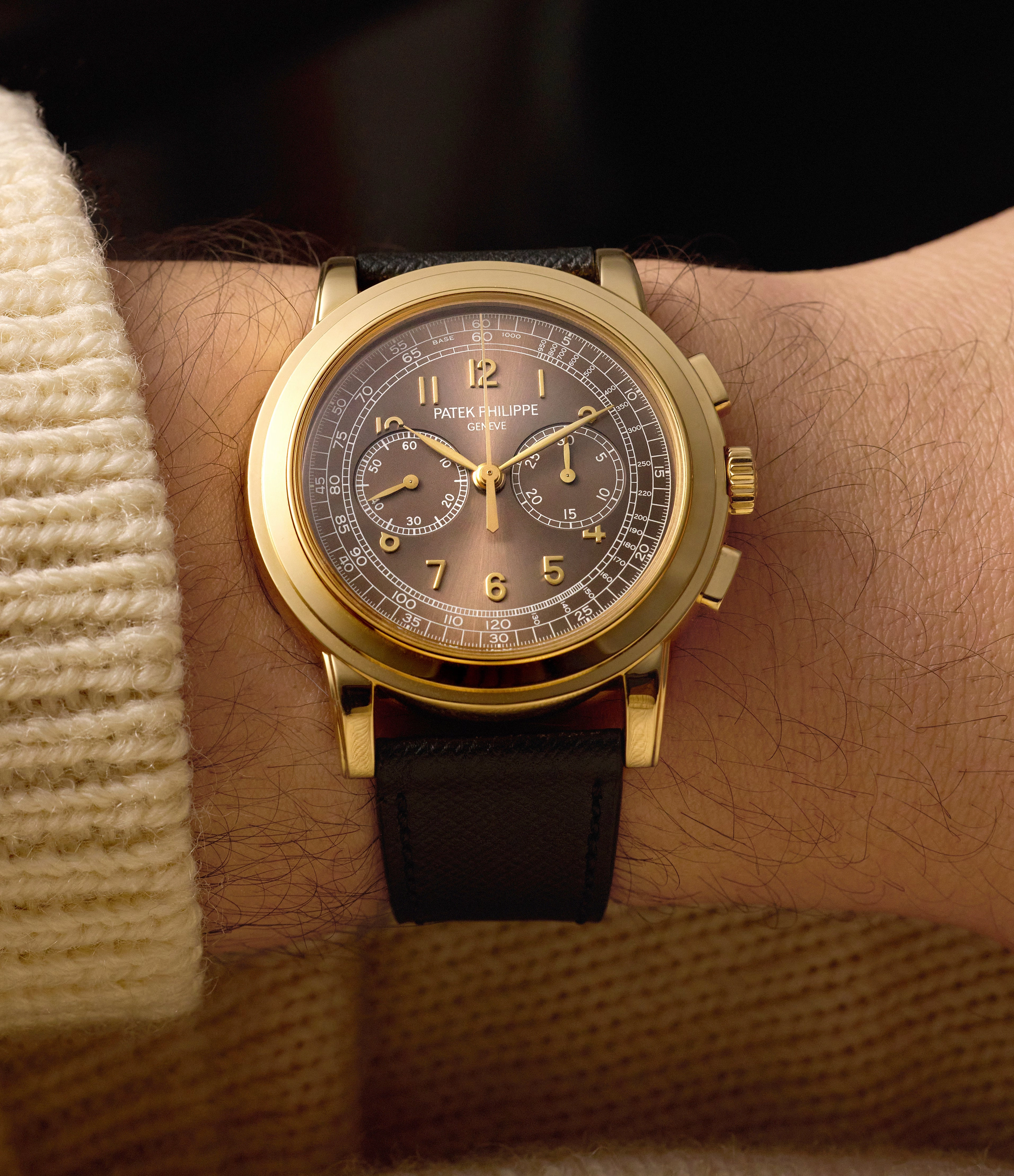 Saatchi Edition Chronograph | 5070J-012 | Yellow Gold