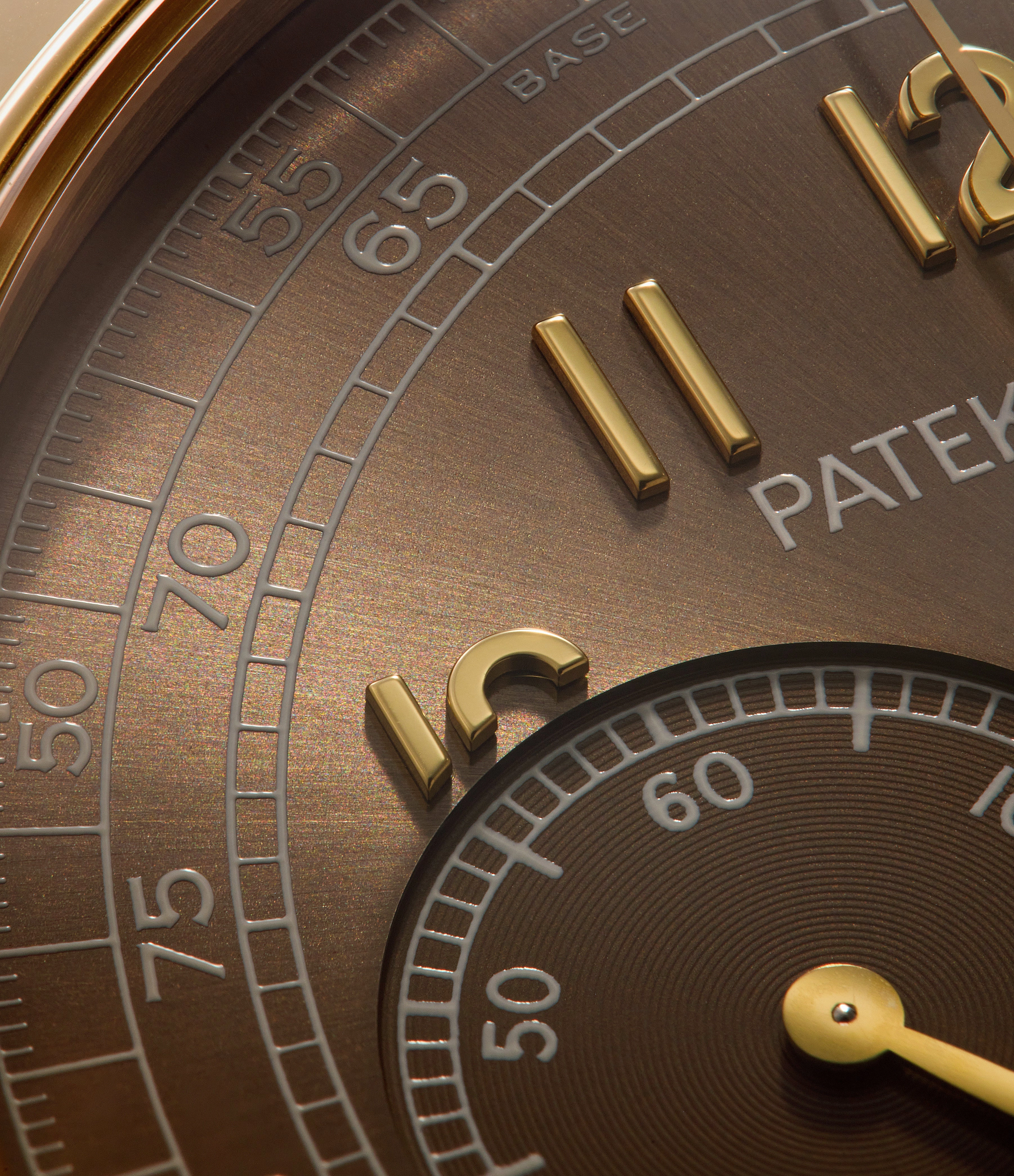 Saatchi Edition Chronograph | 5070J-012 | Yellow Gold