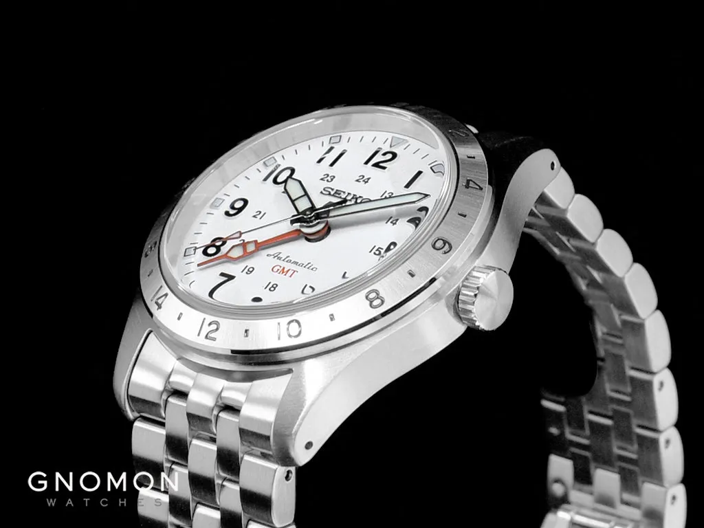 Seiko 5 Sports Field Sports Style GMT White Ref. SBSC009