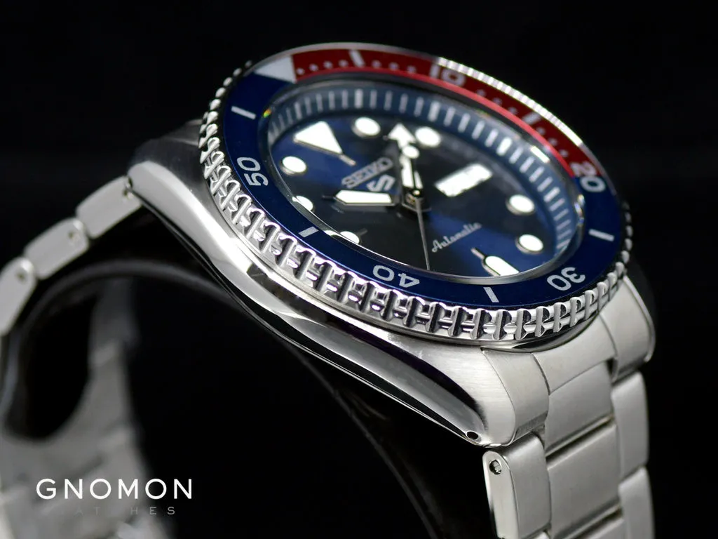 Seiko 5 Sports Sports Style Blue/Red Ref. SBSA003