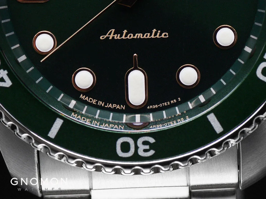 Seiko 5 Sports Sports Style Green Gilt Ref. SBSA013