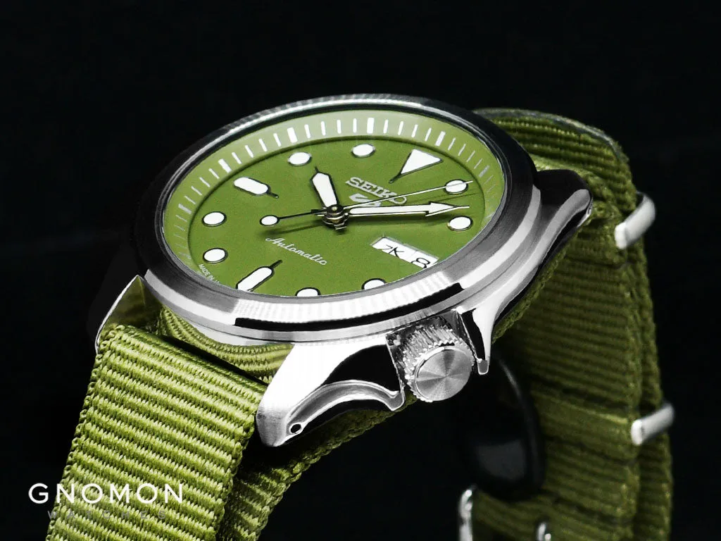 Seiko 5 Sports Sports Style Military Green 40 Ref. SBSA055