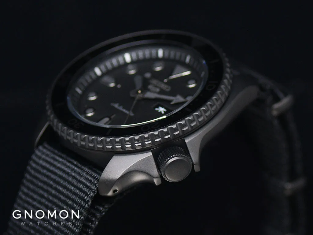 Seiko 5 Sports Street Style Blackout Ref. SBSA025