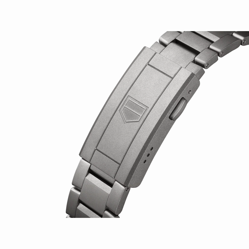 Tag Heuer Aquaracer Professional 200 Solargraph Quartz Watch
