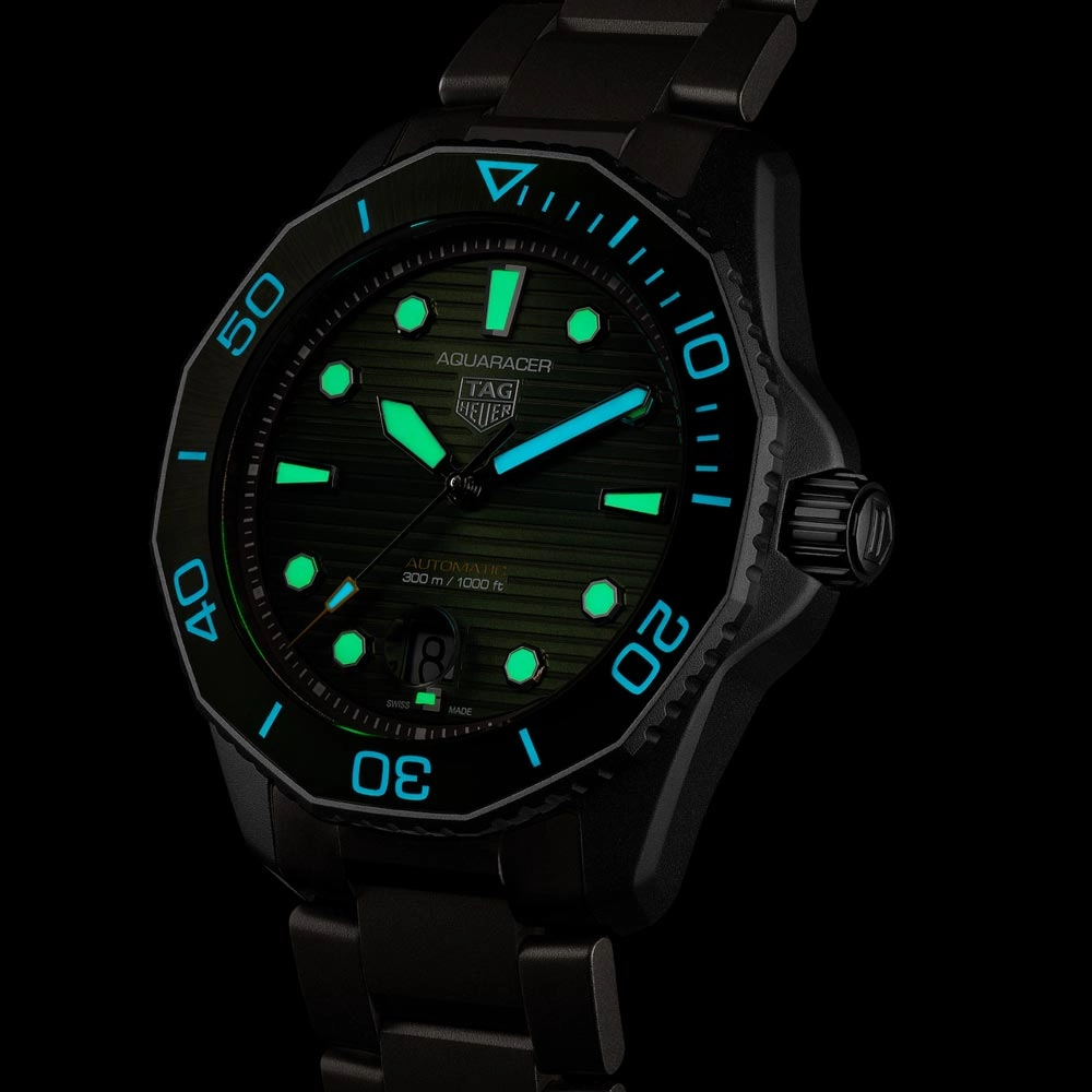TAG Heuer Aquaracer Professional 300 Green Dial 43mm Titanium Automatic Gents Watch WBP208B.BF0631