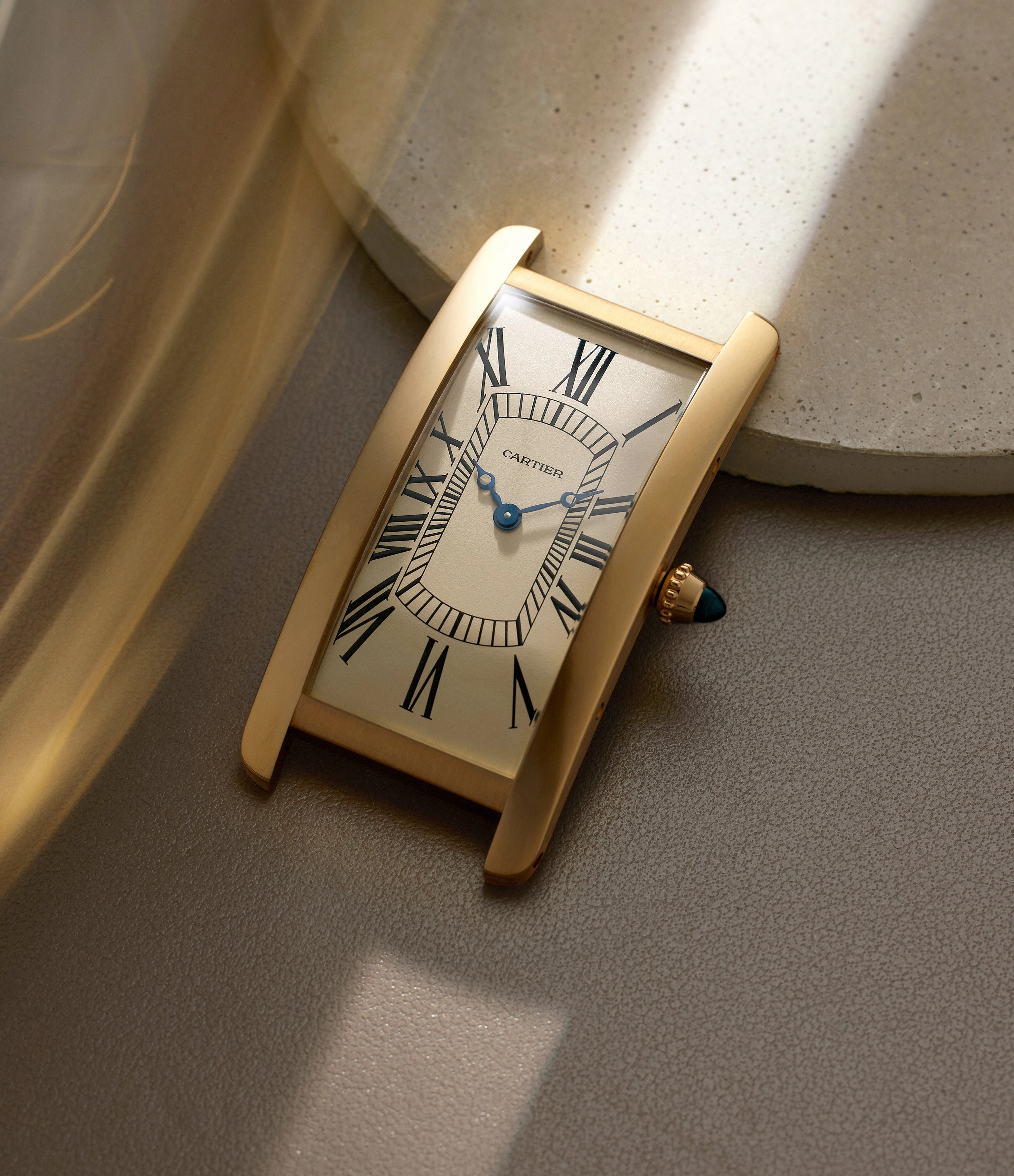 Tank Cintre | 2718 | 100th Anniversary | Yellow Gold
